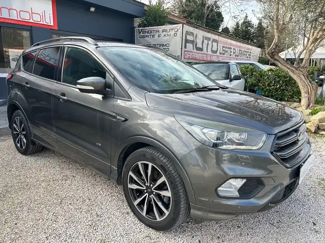 Ford Kuga 2.0 TDCI 4WD Powershift ST-Line FULL