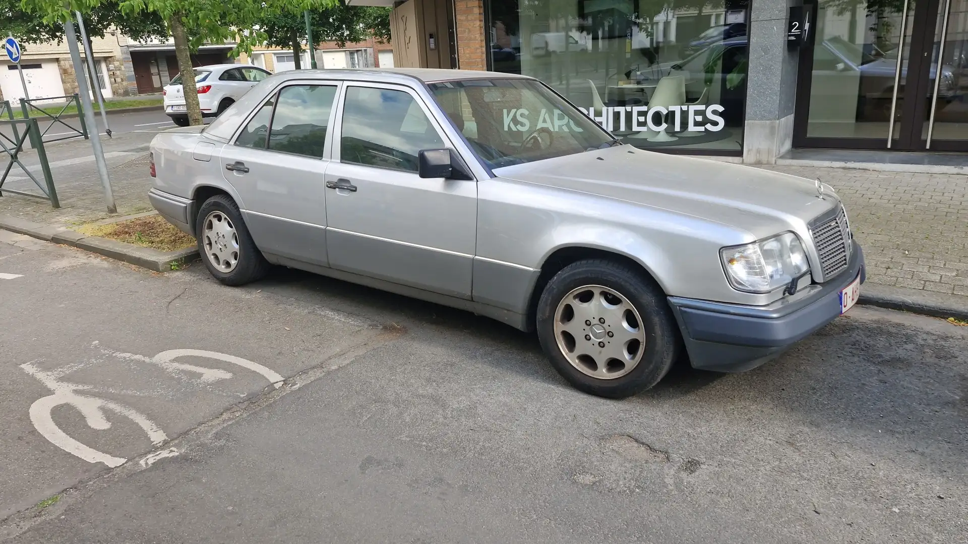 Mercedes-Benz 280 - 2