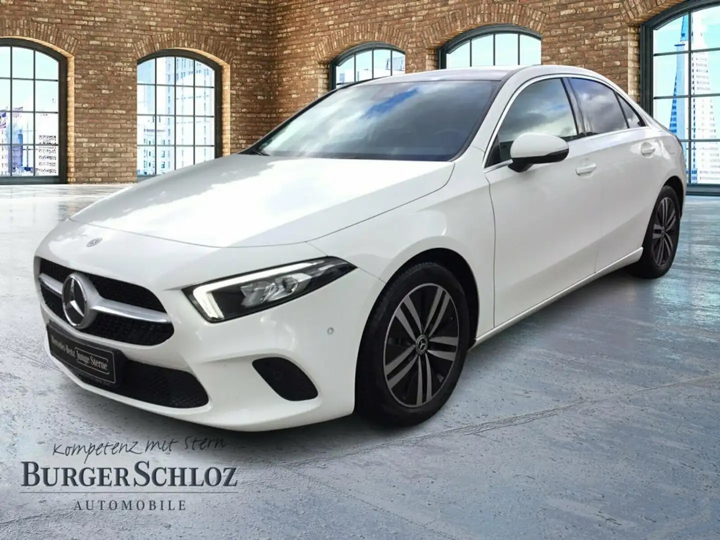 Mercedes-Benz A 200 d progressive Pano PDC SHZ LED SpurH AUT Weiß - 1