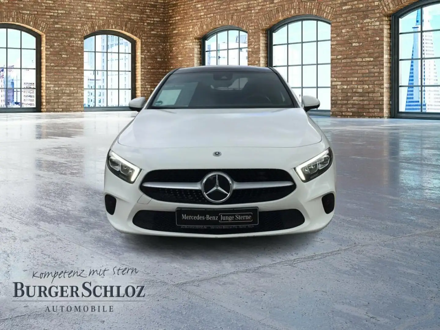 Mercedes-Benz A 200 d progressive AUT KlimaA LED LM Navi PDC Blanc - 2