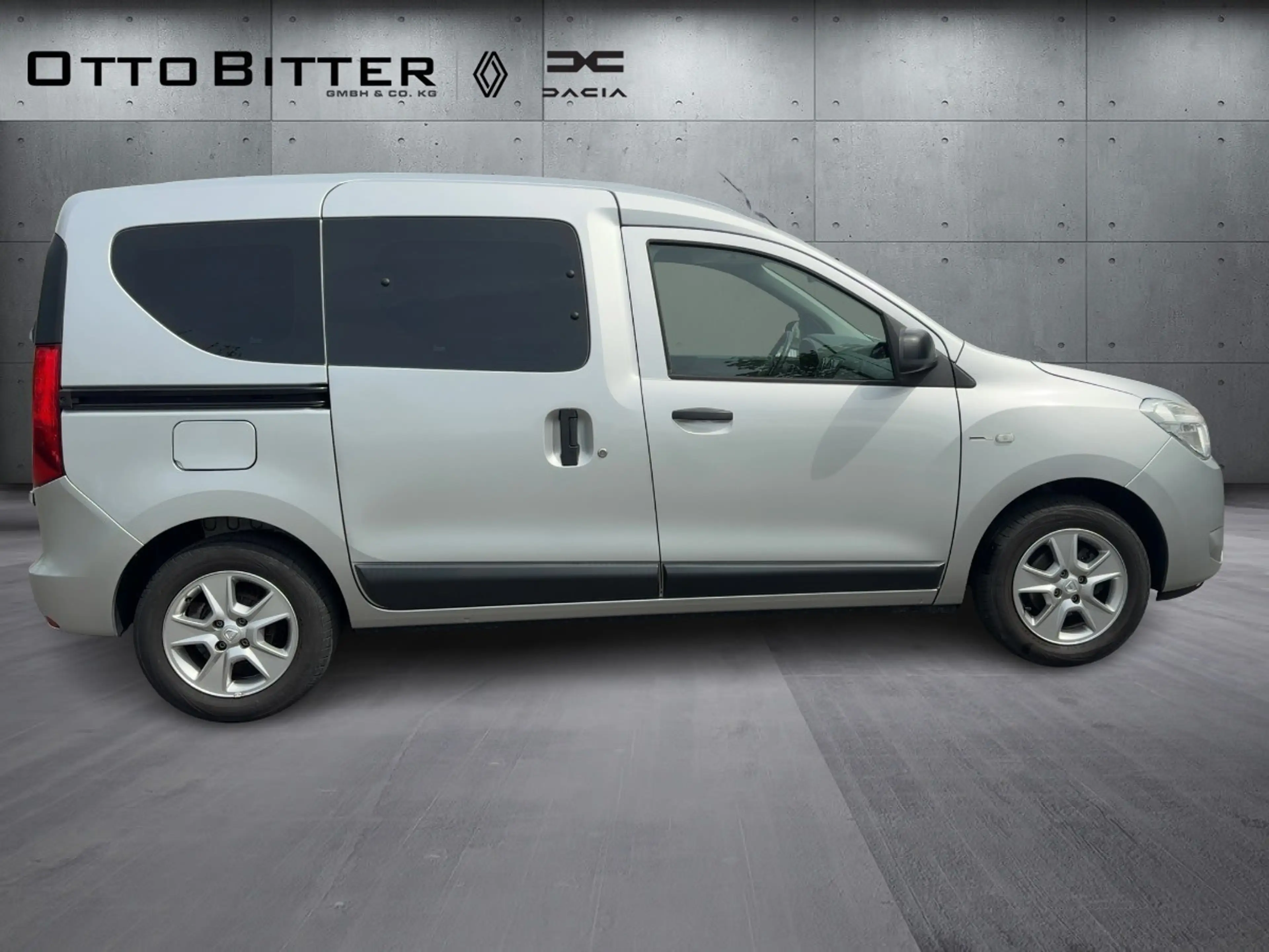 Dacia Dokker SCe100 Ambiance 5-Sitzer KLIMA/WINTERRÄDER — photo 5
