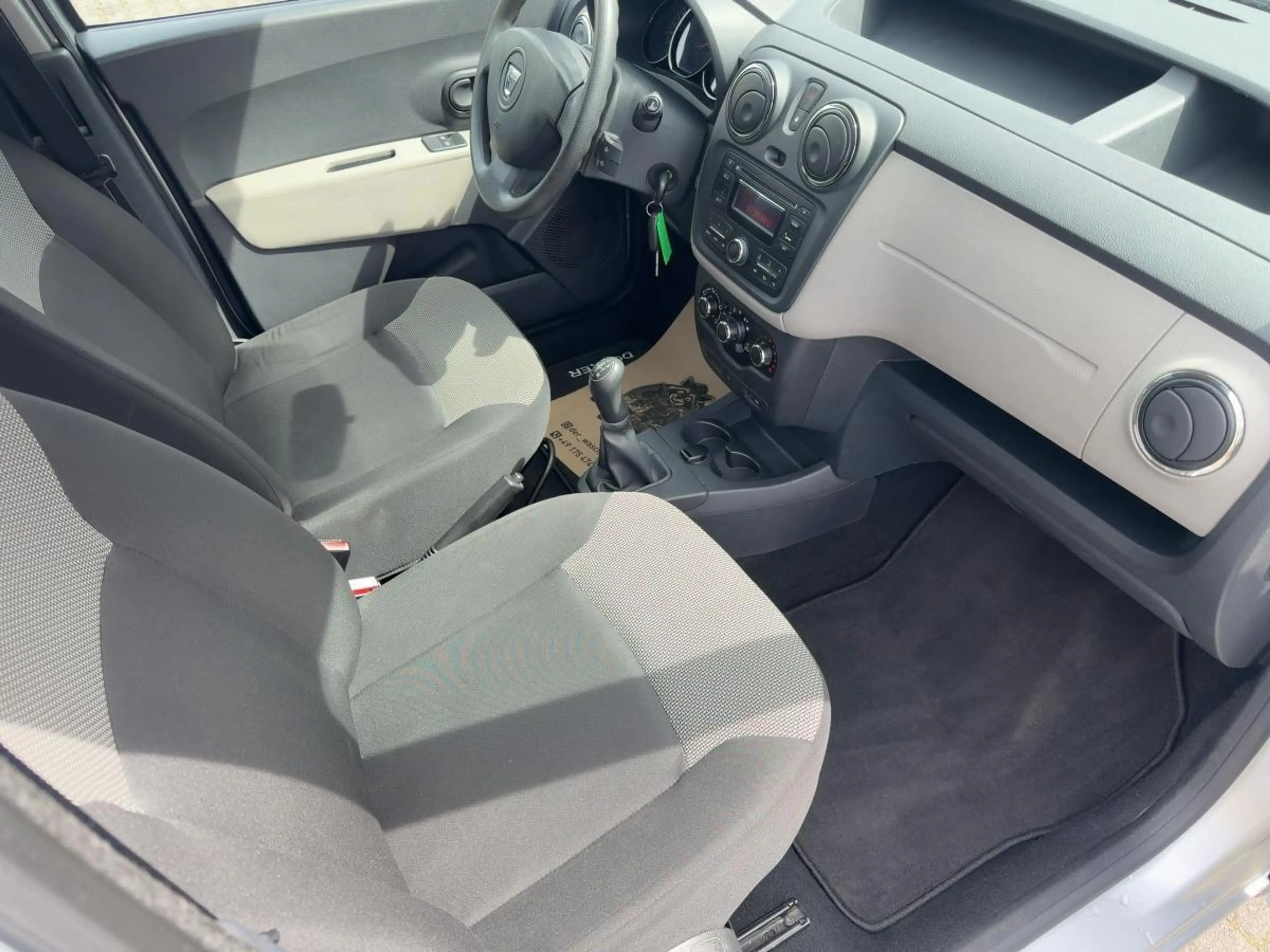 Dacia Dokker SCe100 Ambiance 5-Sitzer KLIMA/WINTERRÄDER — photo 11