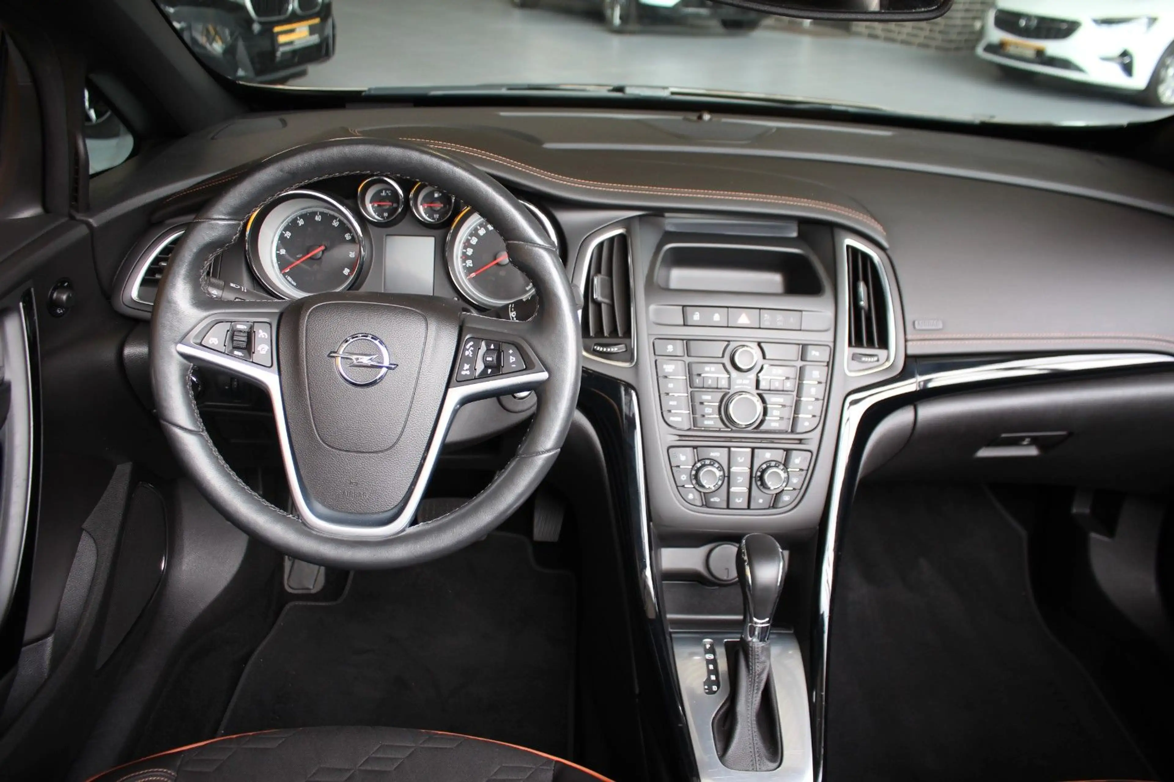 Opel Cascada Innovation AT Sitz- & Lenkradhzg BiXenon — photo 9