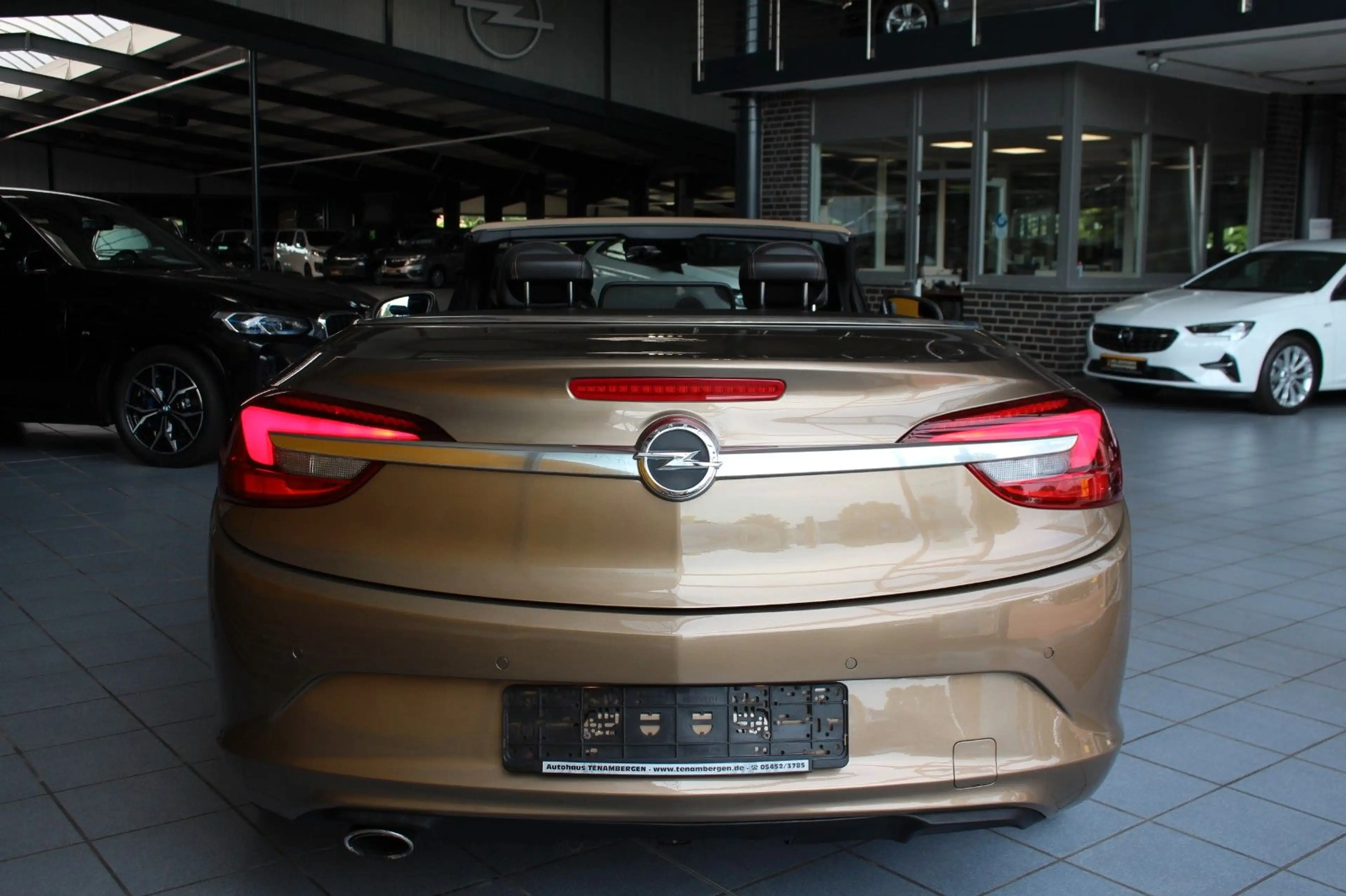 Opel Cascada Innovation AT Sitz- & Lenkradhzg BiXenon — photo 14