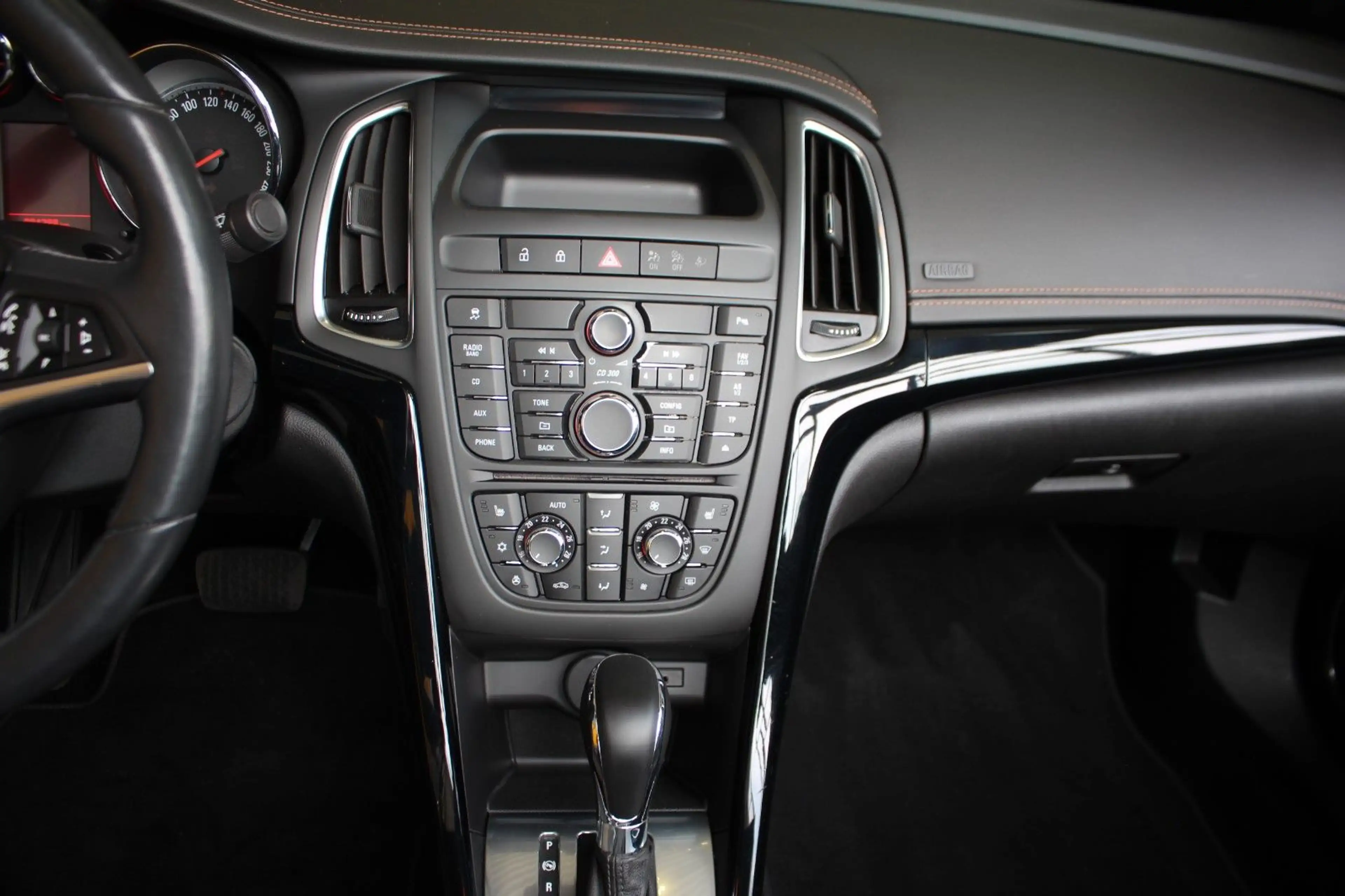 Opel Cascada Innovation AT Sitz- & Lenkradhzg BiXenon — photo 11