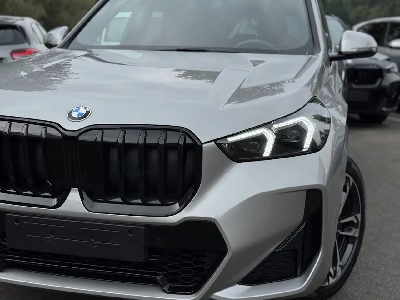 BMW X1 sDrive18i M Sport Pro / PANO / CAM / KEYLESS / SPOILER / NAVI, миниатюра 3