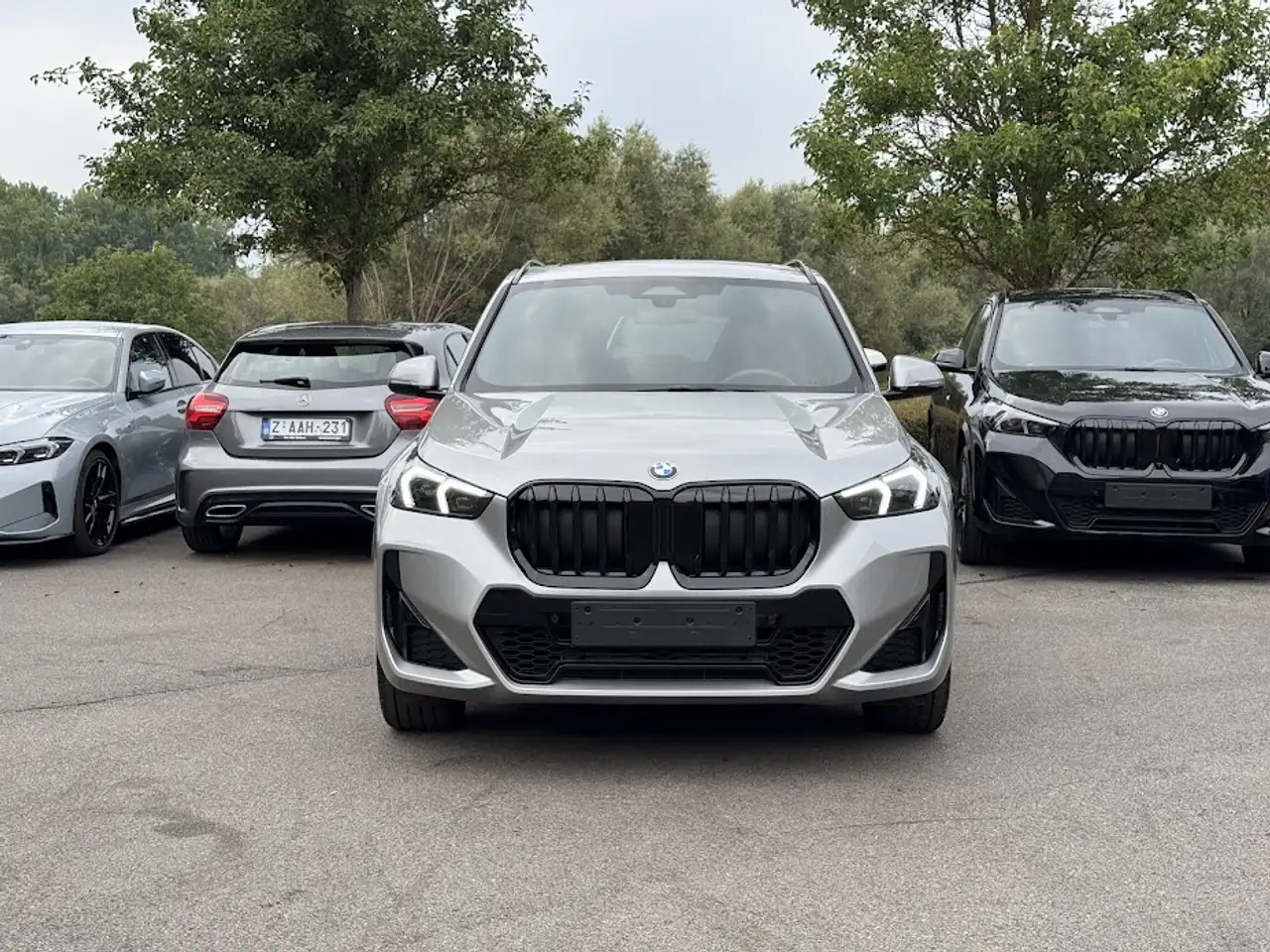 BMW X1 sDrive18i M Sport Pro / PANO / CAM / KEYLESS / SPOILER / NAVI, миниатюра 6