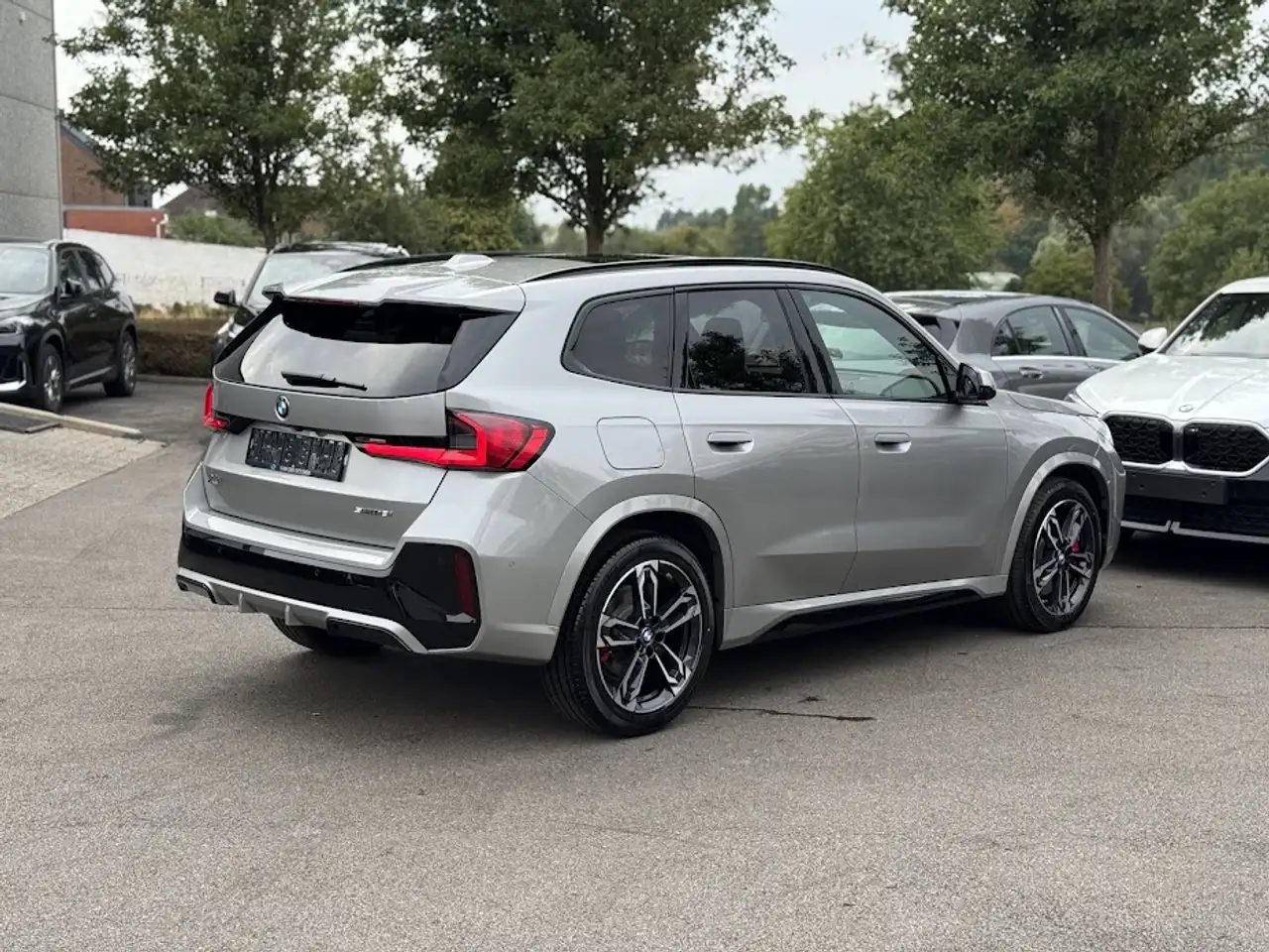 BMW X1 sDrive18i M Sport Pro / PANO / CAM / KEYLESS / SPOILER / NAVI, миниатюра 13