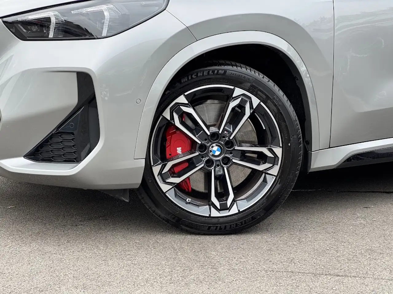 BMW X1 sDrive18i M Sport Pro / PANO / CAM / KEYLESS / SPOILER / NAVI, миниатюра 4