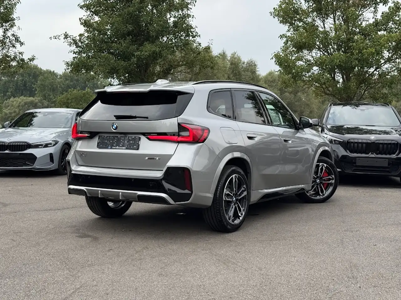BMW X1 sDrive18i M Sport Pro / PANO / CAM / KEYLESS / SPOILER / NAVI, миниатюра 8