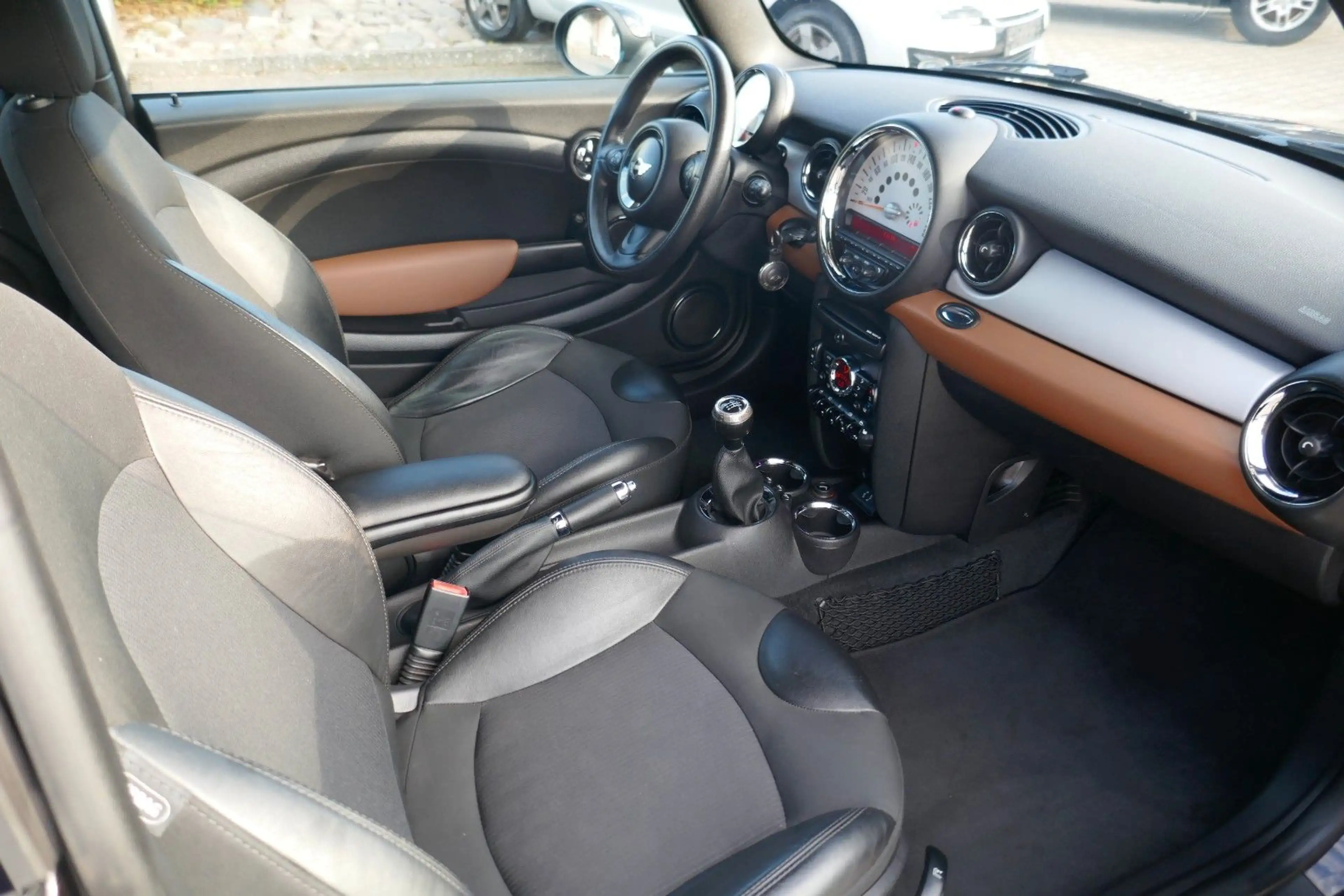 MINI Cooper Clubman 1.6 PDC SHZ KLIMA — photo 14