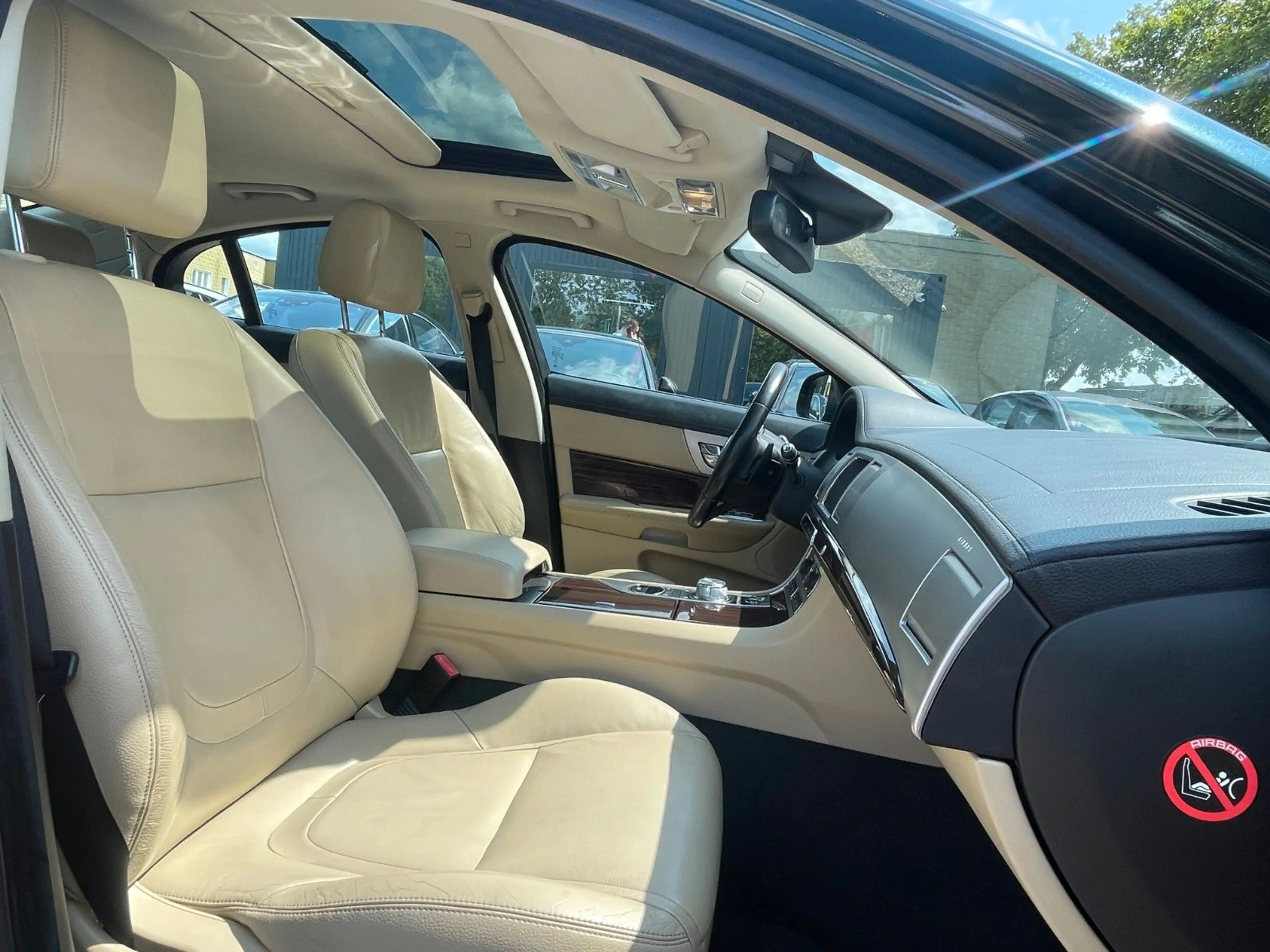 Jaguar XF 3.0 V6 *Dieselpartikelfilter zu!!* — photo 13