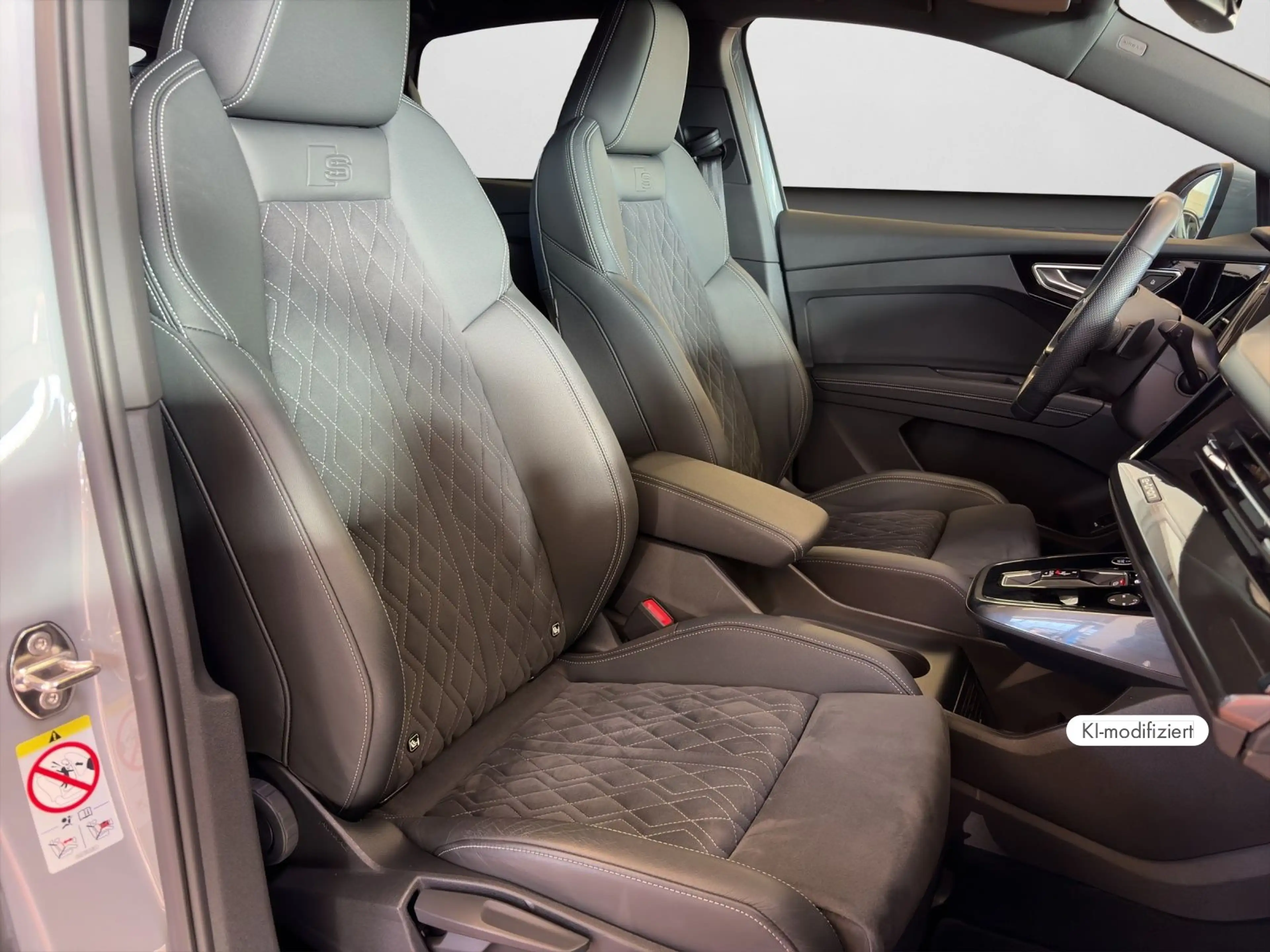 Audi Q4 e-tron advanced 40 S Line Interi *M — photo 4