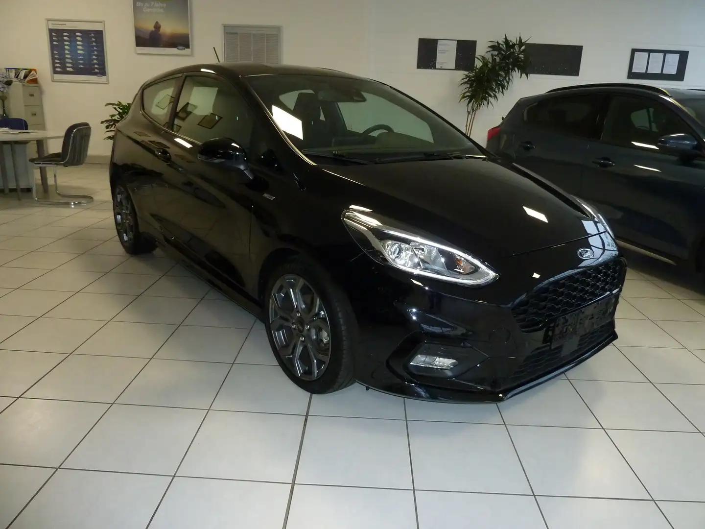 Ford Fiesta ST-Line (CE1) Schwarz - 2