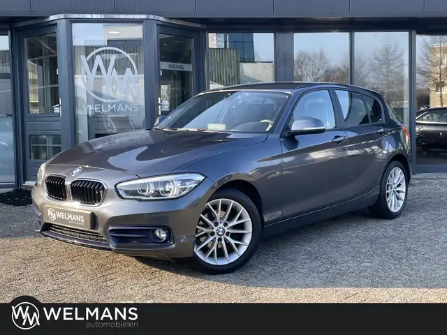 BMW 118 1-serie 118i Sport Automaat | Sportstoelen | Navi