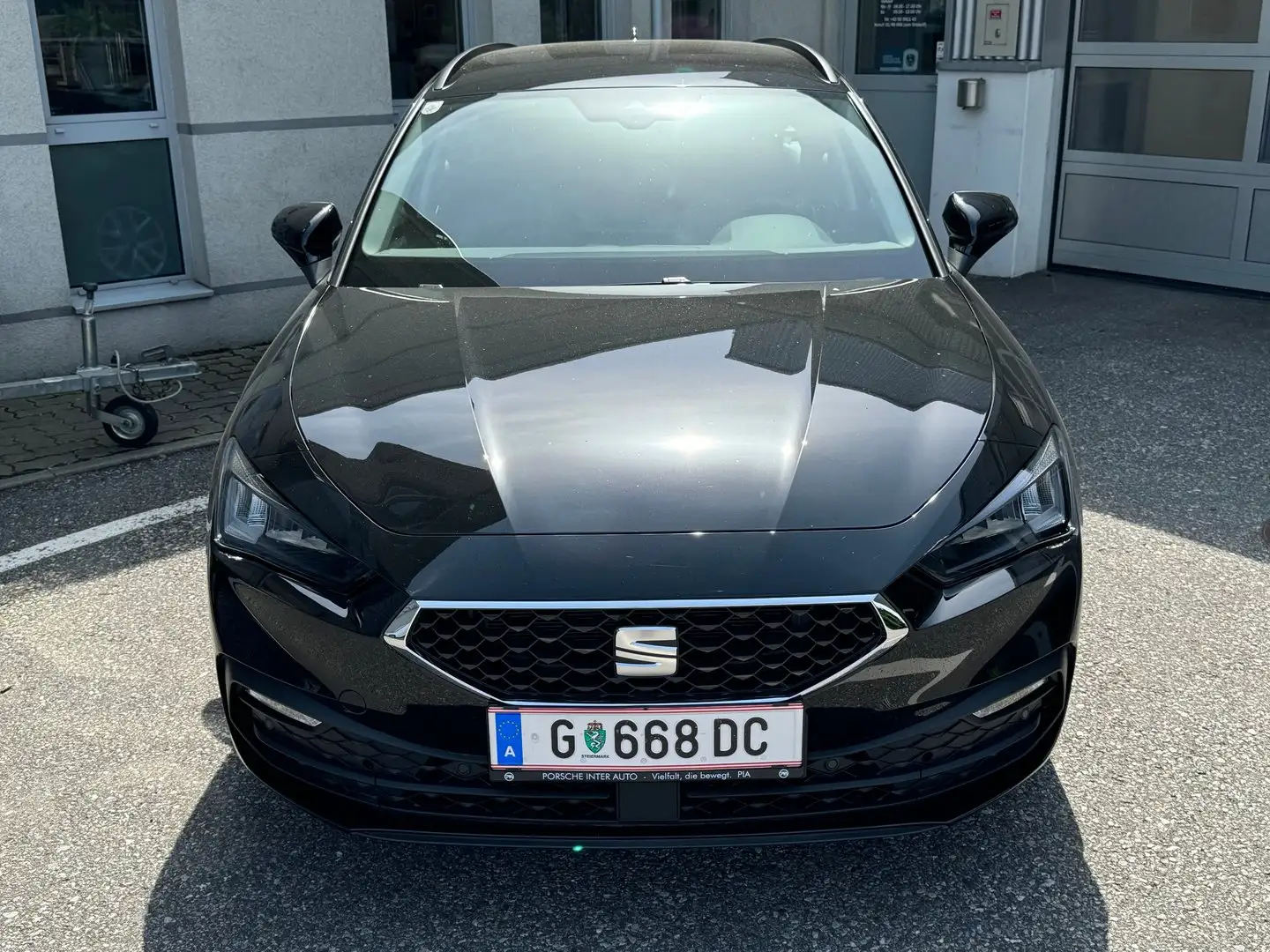 SEAT Leon Austria Edition 1.0TSI 110 Schwarz - 2