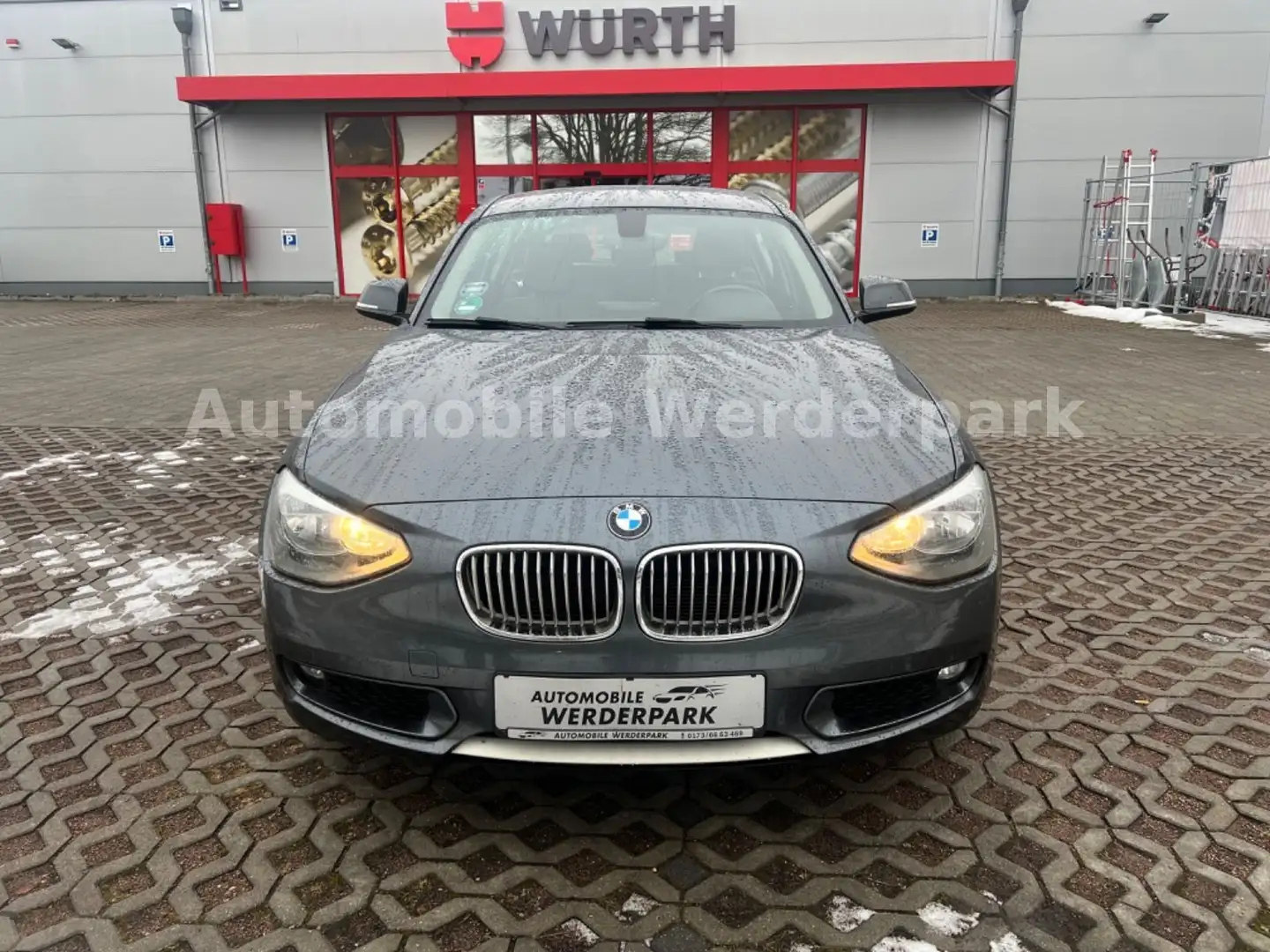 BMW 114 1 Limousine 5-trg. 114 d Gris - 2