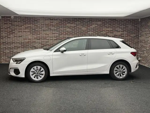 Audi A3 view 6