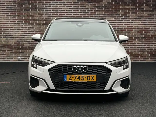 Audi A3 view 5