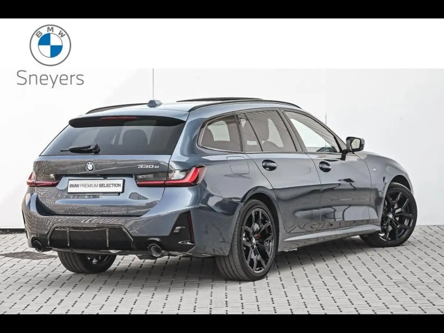 BMW 330 330e Touring Blue - 2