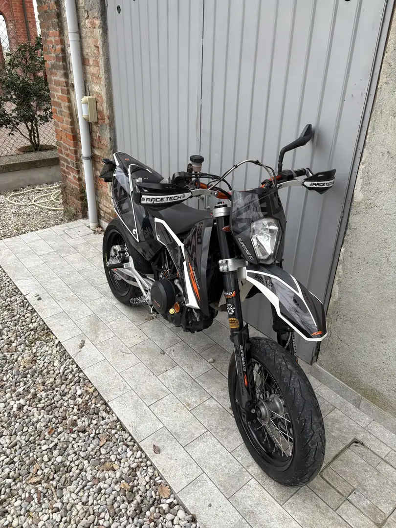 KTM 690 SMC - 2