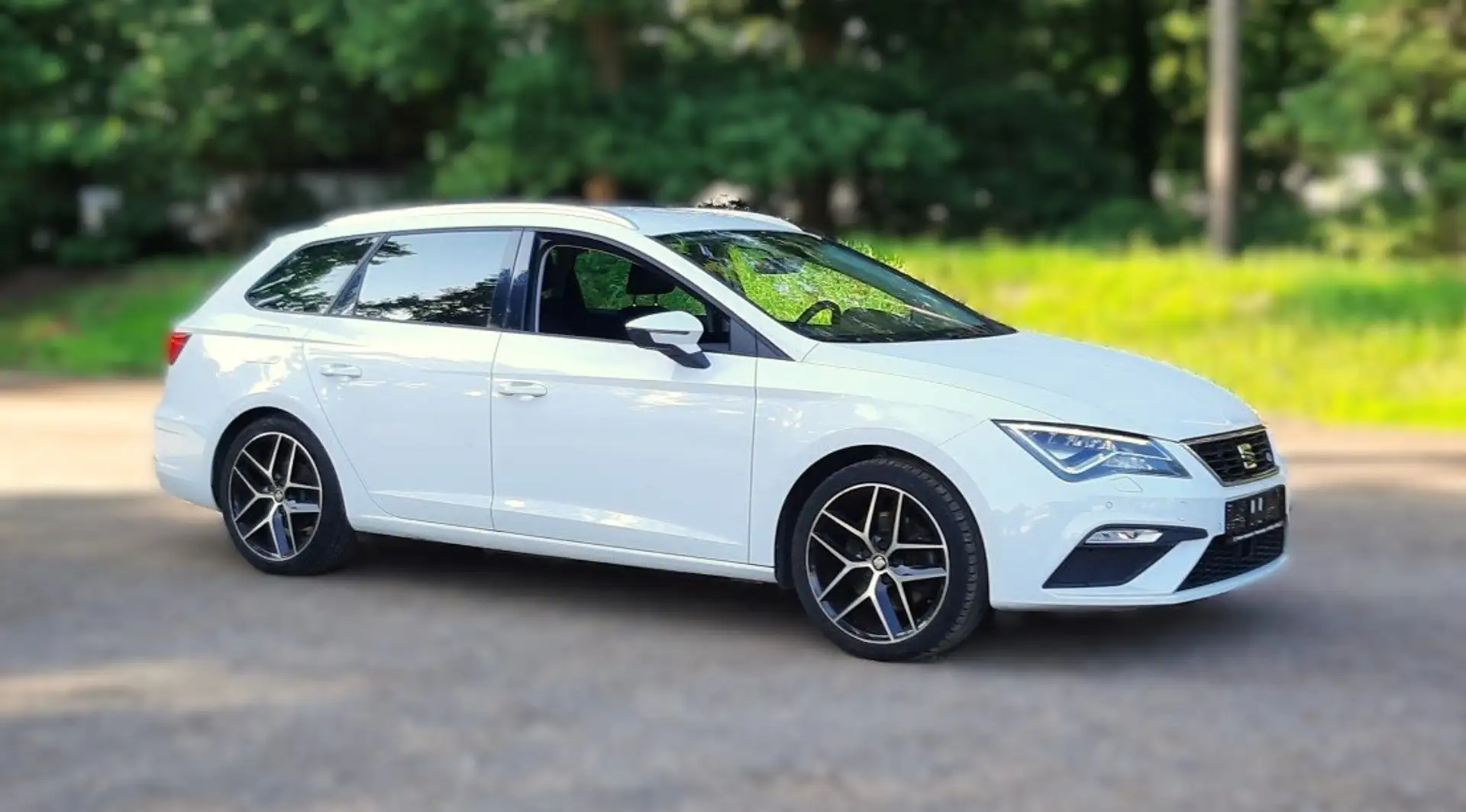 SEAT Leon FR Weiß - 2