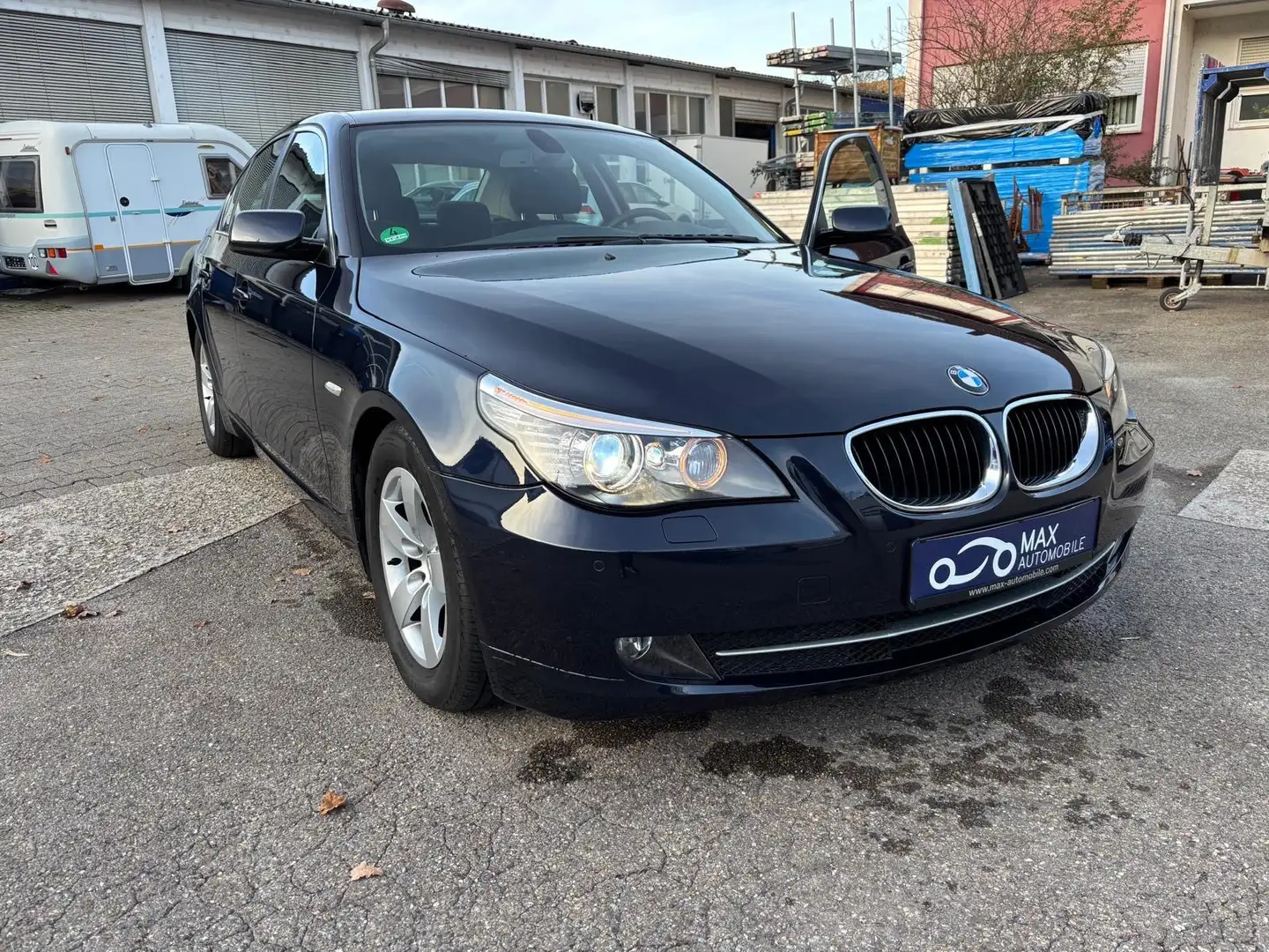 BMW 520 520i 1. Rentnerhand nur 74400KM Blau - 1