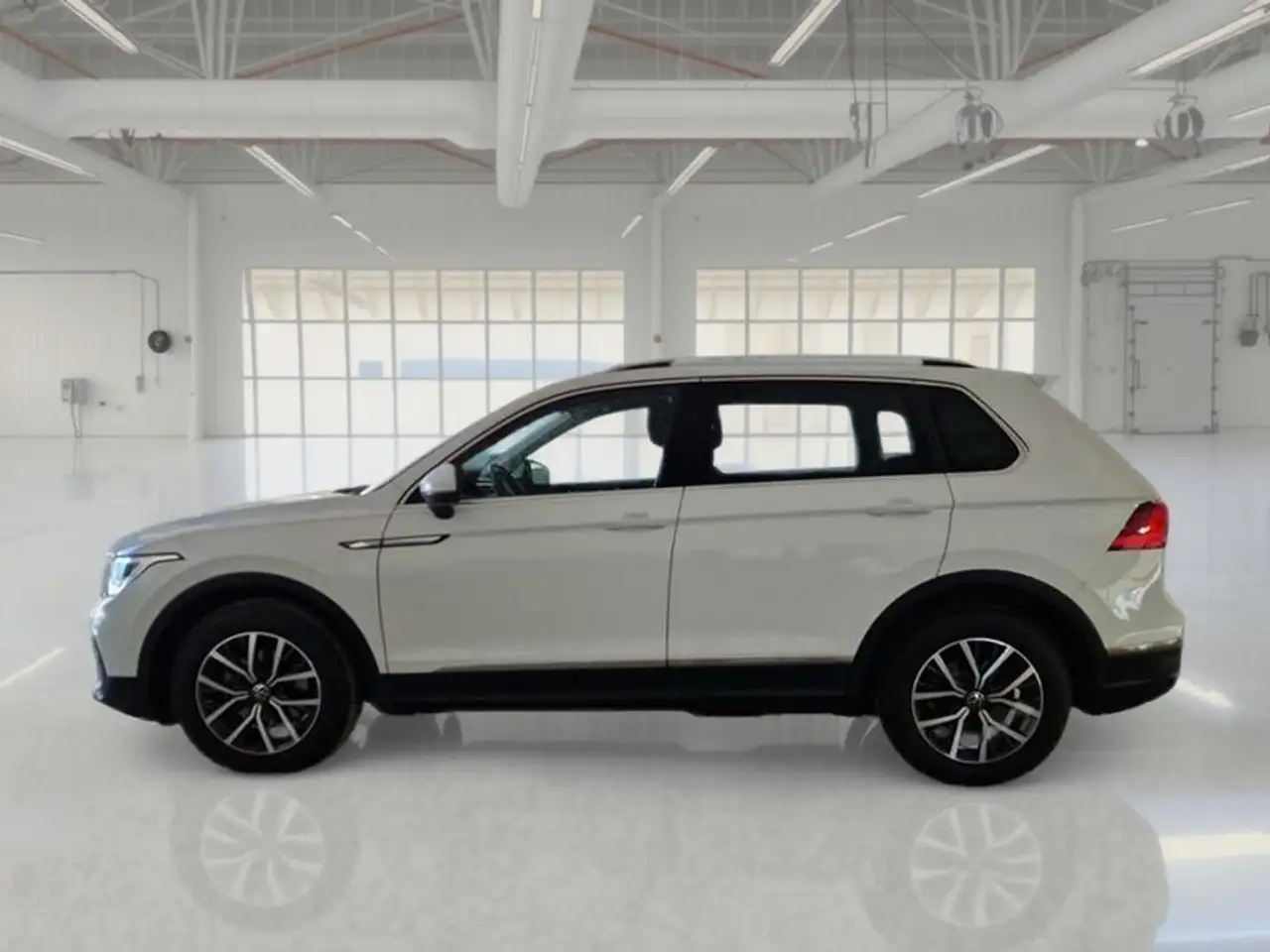 Volkswagen Tiguan 2.0 TDI SCR 90KW LIFE SUV, миниатюра 5