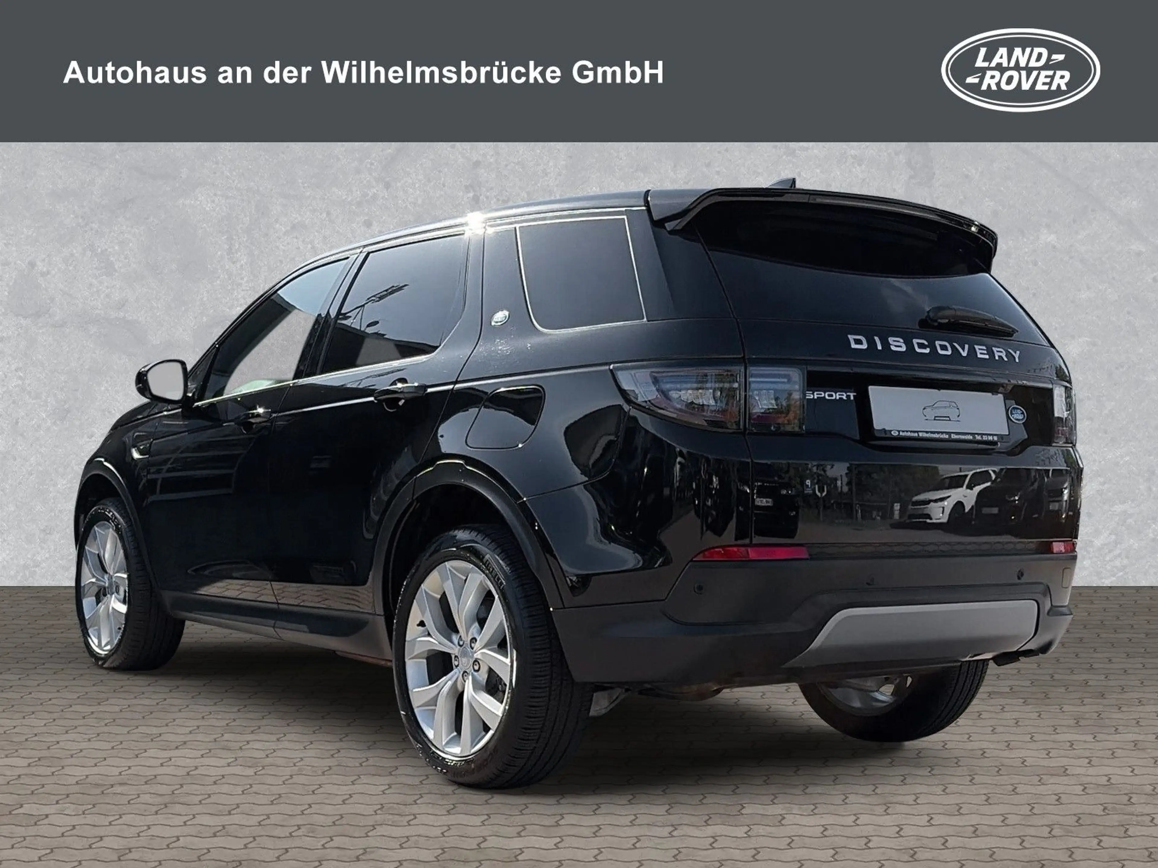 Land Rover Discovery Sport P300e PHEV SE — photo 11