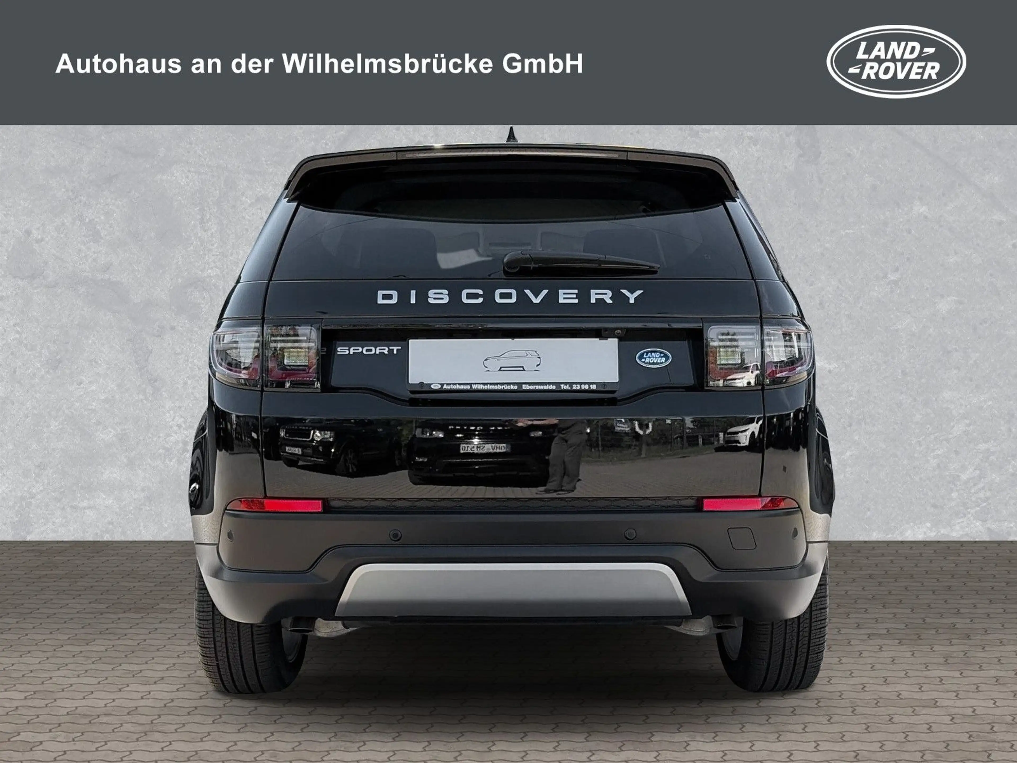 Land Rover Discovery Sport P300e PHEV SE — photo 7