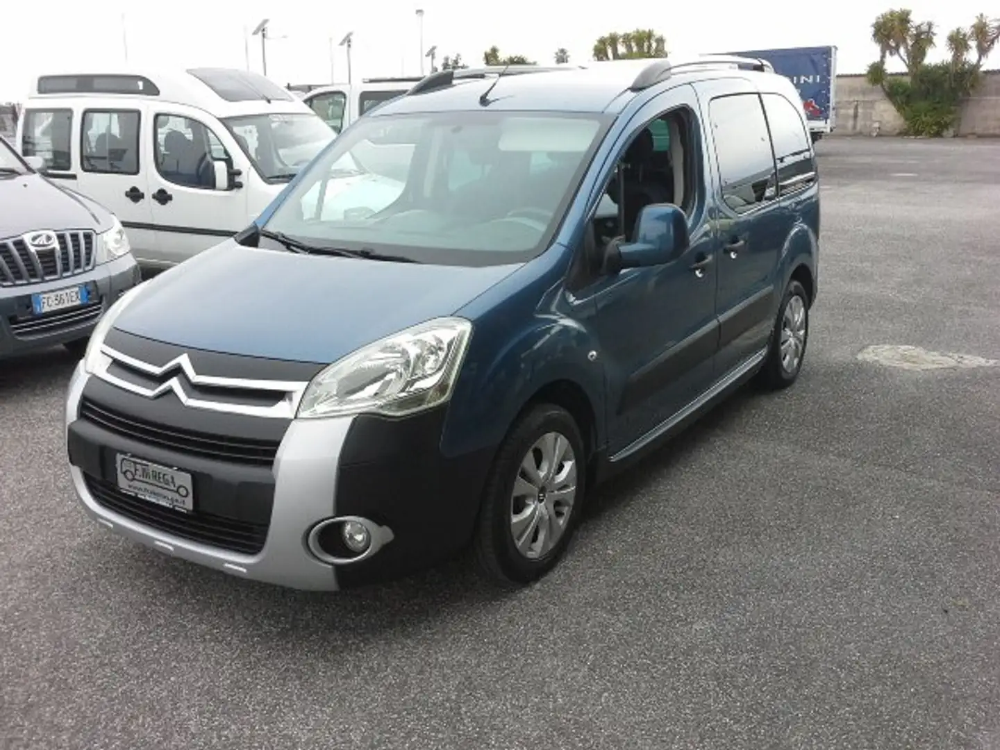 Peugeot Partner 1.6 HDI TEPEE CON 5 POSTI AUTOVETTURA Blu/Azzurro - 2