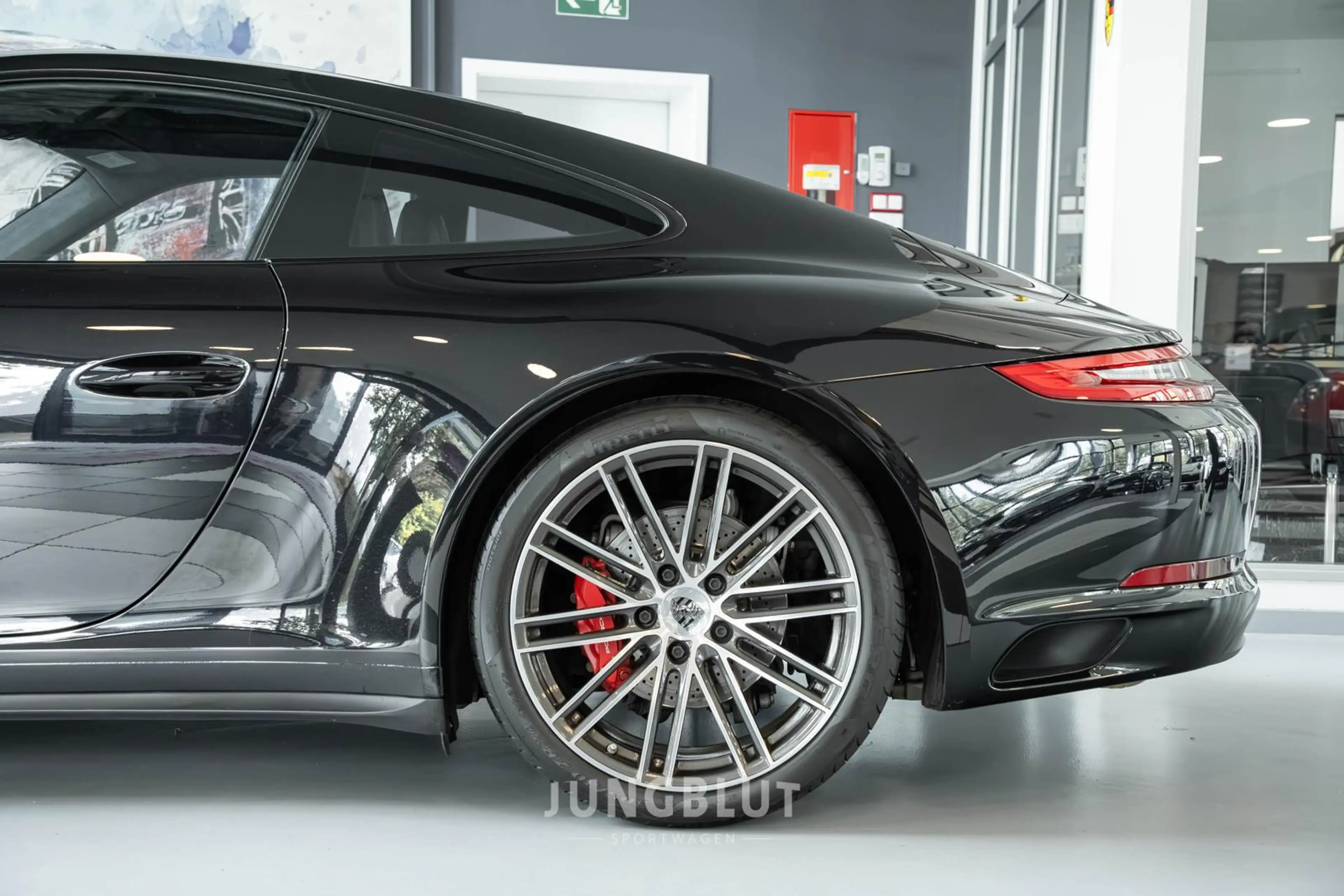 Porsche 991 Porsche 991.2 Carrera 4S Coupé — photo 11