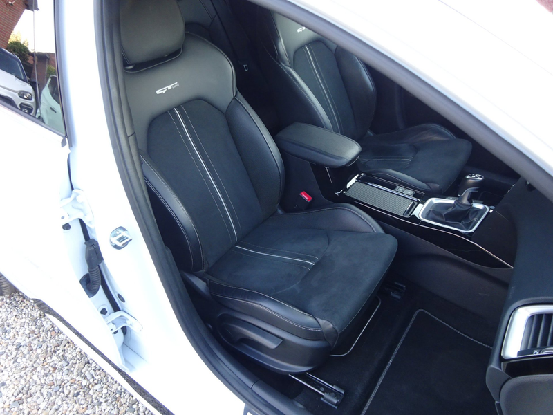 Kia ProCeed / pro_cee'd 1.0 T-GDi GT-Line Navigatie, Achteruitrijcamera, P — photo 27