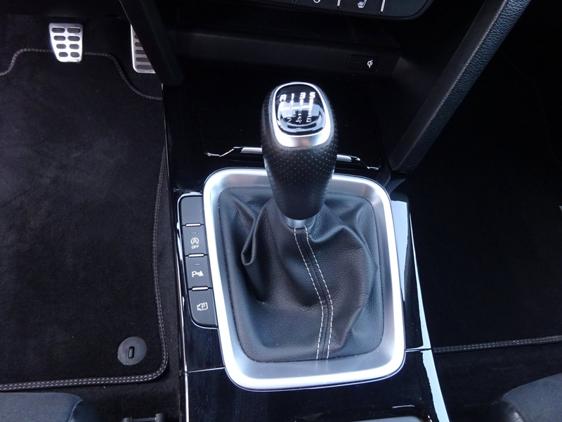 Kia ProCeed / pro_cee'd 1.0 T-GDi GT-Line Navigatie, Achteruitrijcamera, P — photo 23