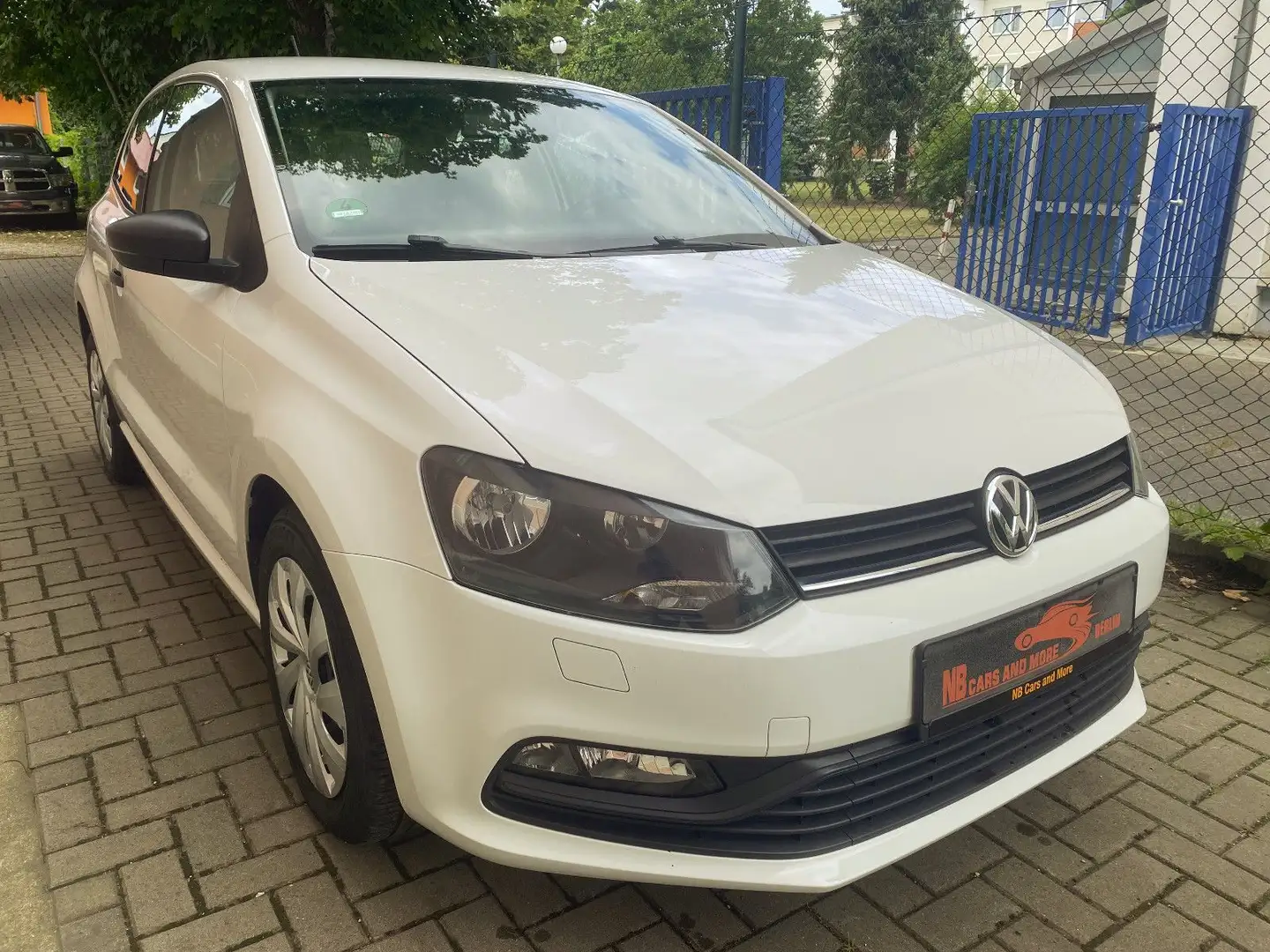 Volkswagen Polo V Trendline, 2. Besitz, Klima, Euro 6!! Wit - 1