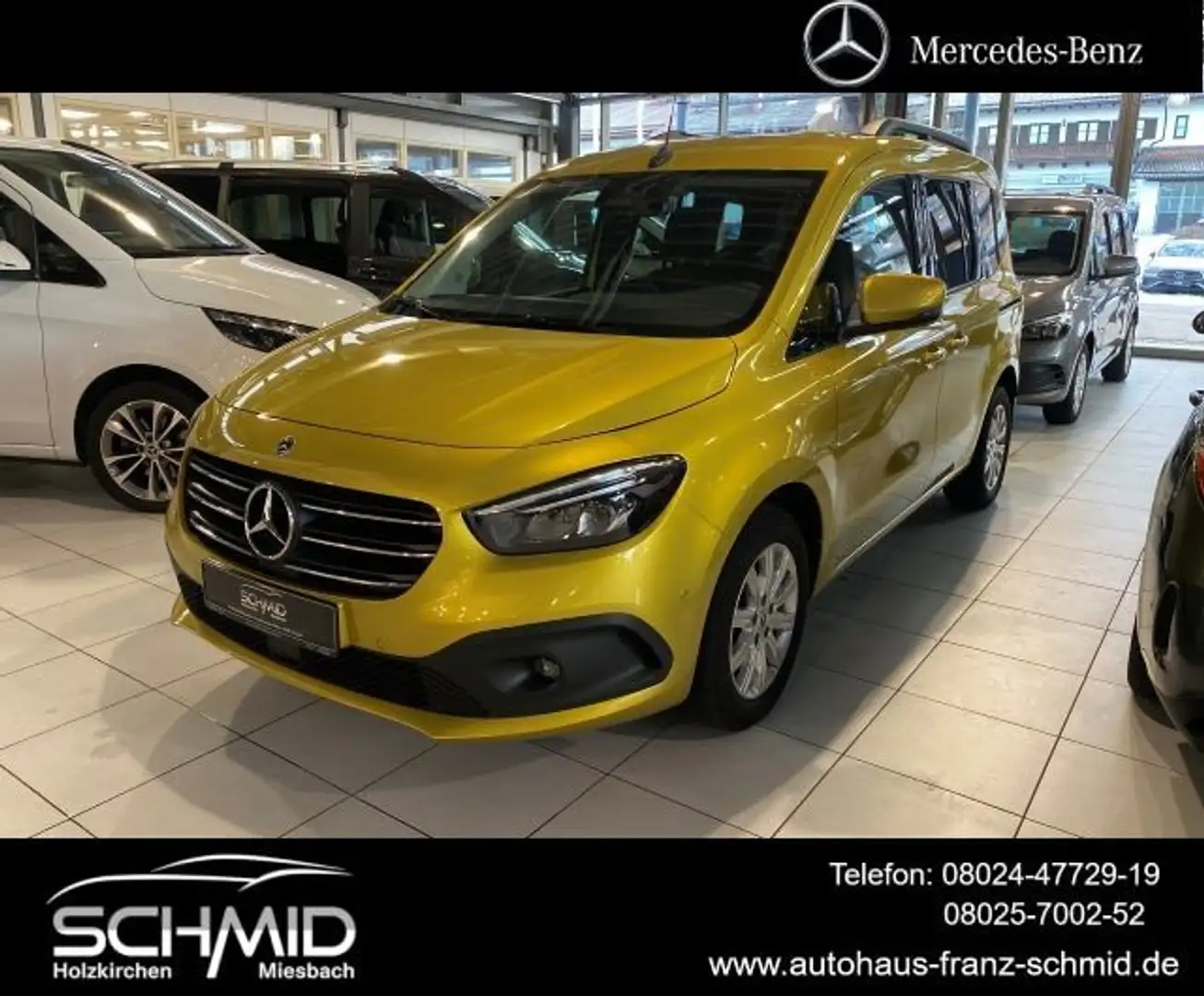 Mercedes-Benz T-Class T 180 PROGRESSIVE Klimaauto RFK AHK LED PDC FLA Jaune - 1