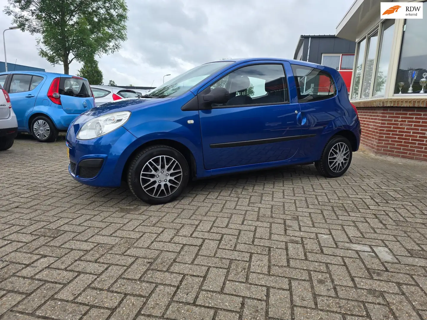 Renault Twingo 1.2 Authentique Blauw - 1
