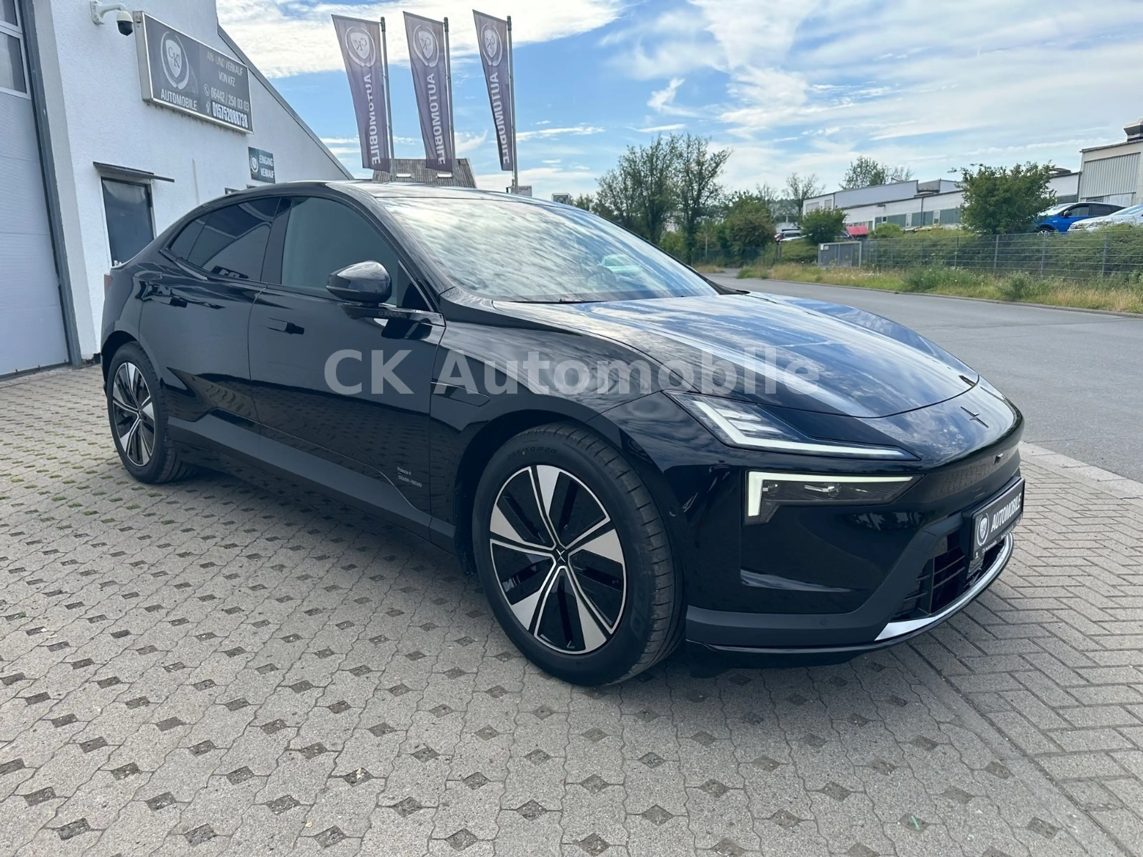 Polestar 4 LRDM 400 kW Long Range Dual/Pano/Head-Up — photo 3