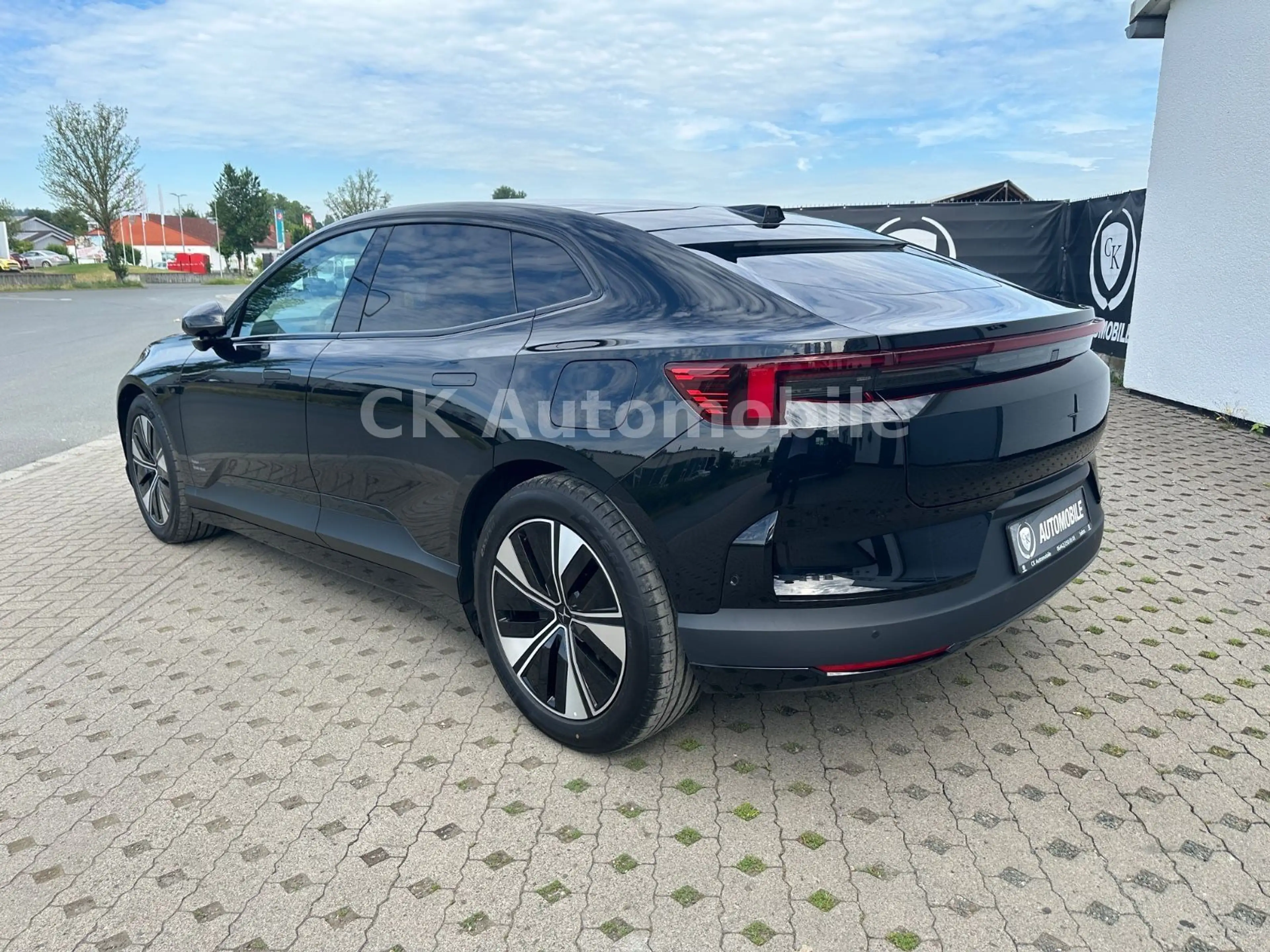 Polestar 4 LRDM 400 kW Long Range Dual/Pano/Head-Up — photo 7