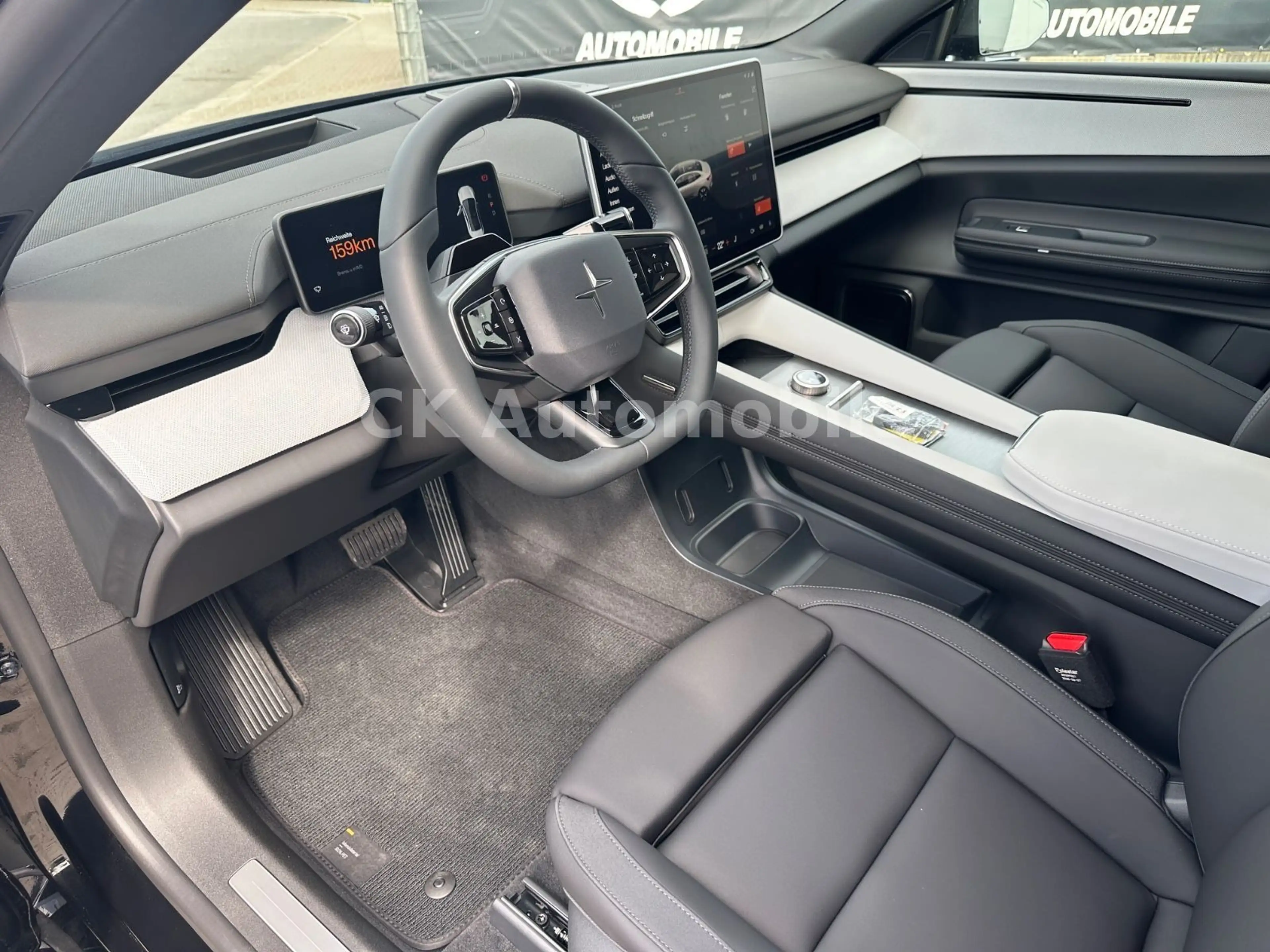 Polestar 4 LRDM 400 kW Long Range Dual/Pano/Head-Up — photo 10