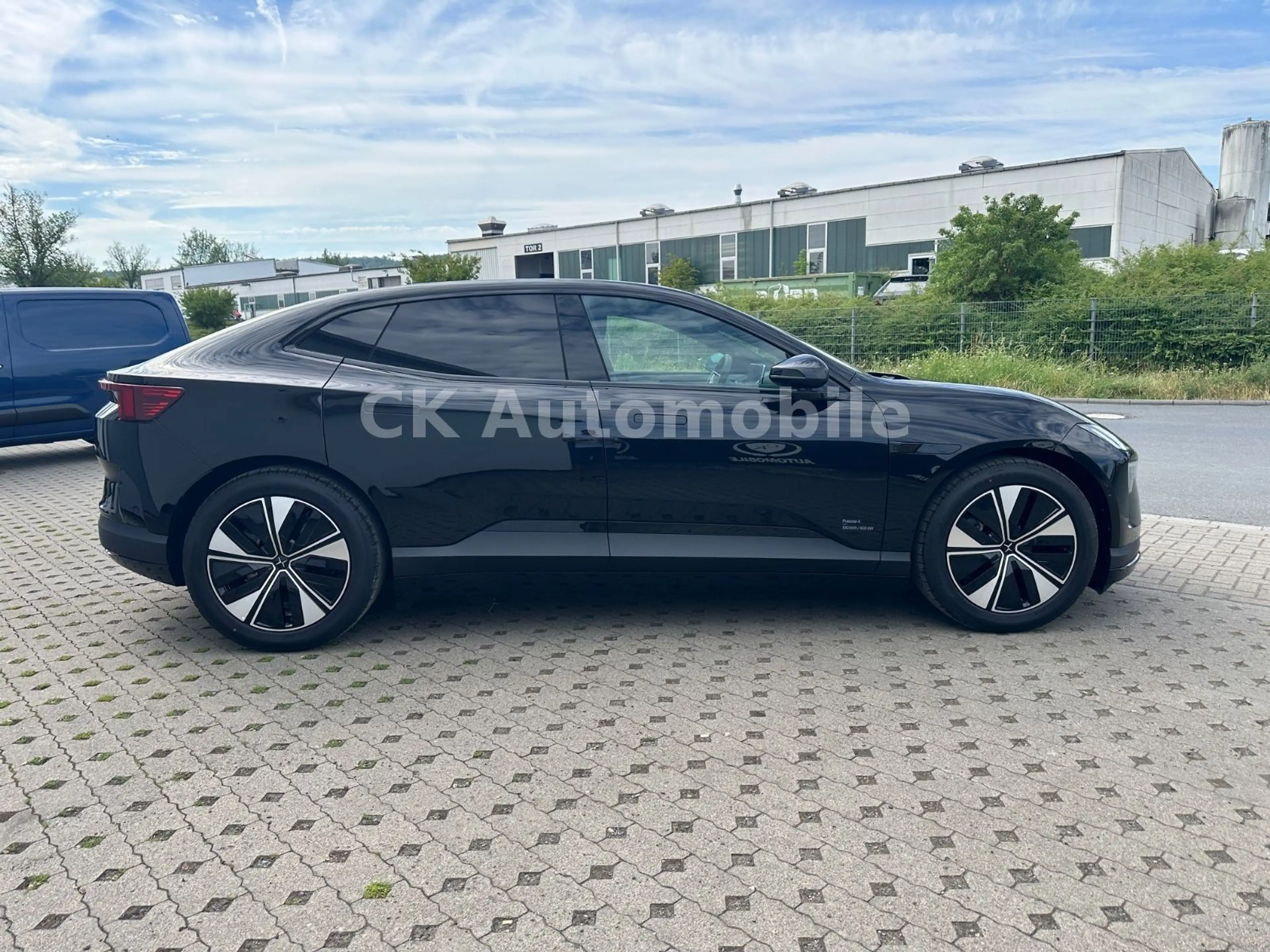 Polestar 4 LRDM 400 kW Long Range Dual/Pano/Head-Up — photo 4