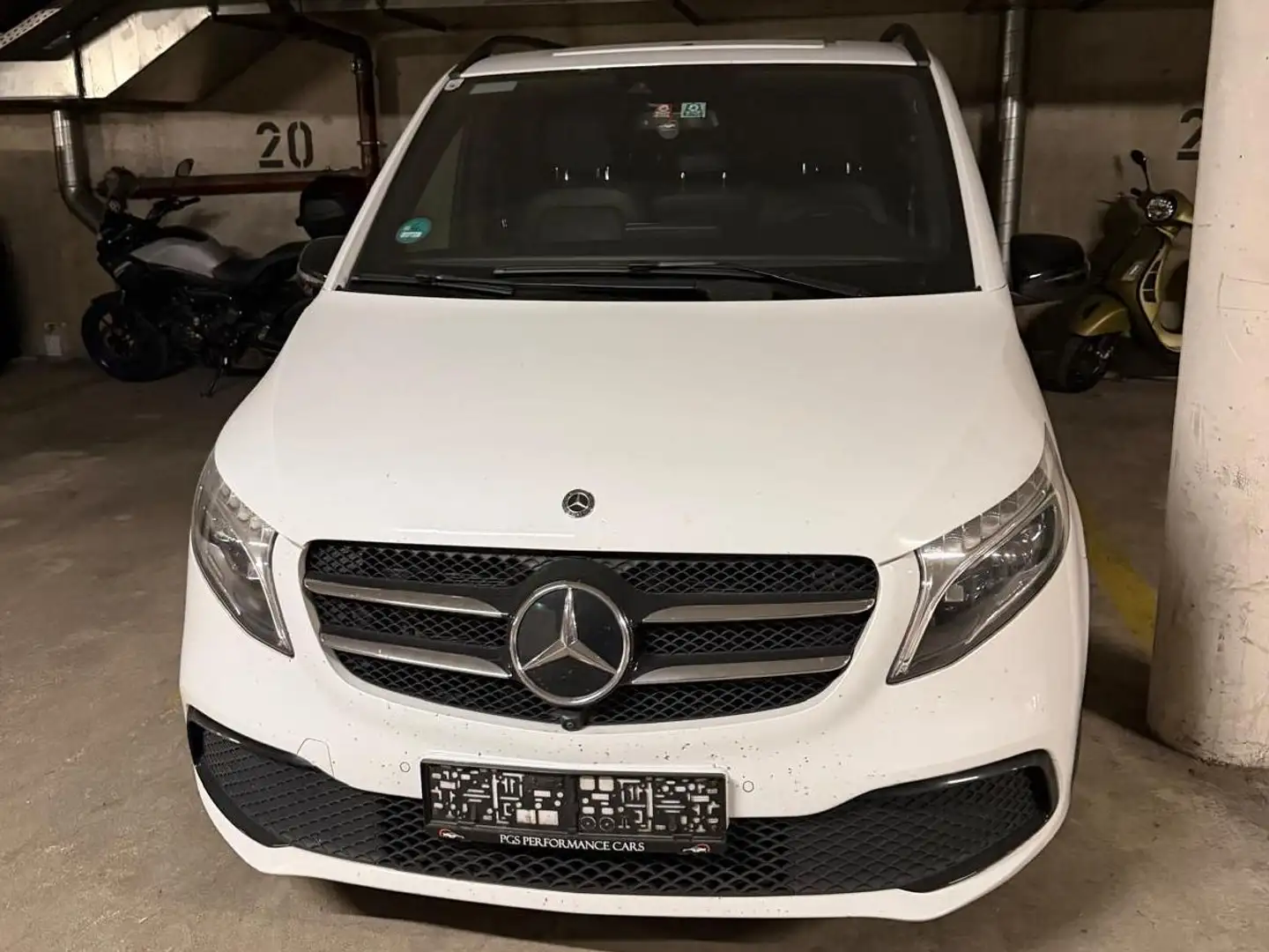 Mercedes-Benz V 220 V 220 d Kombi 4MATIC extralang Basis Aut. Basis Weiß - 1