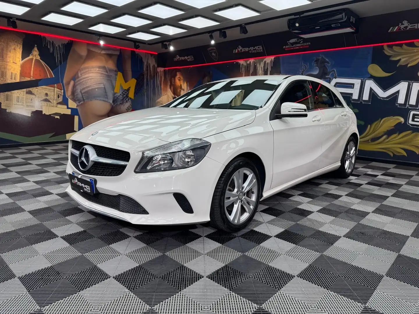 Mercedes-Benz A 180 A 180 d Automatic Business Blanc - 1