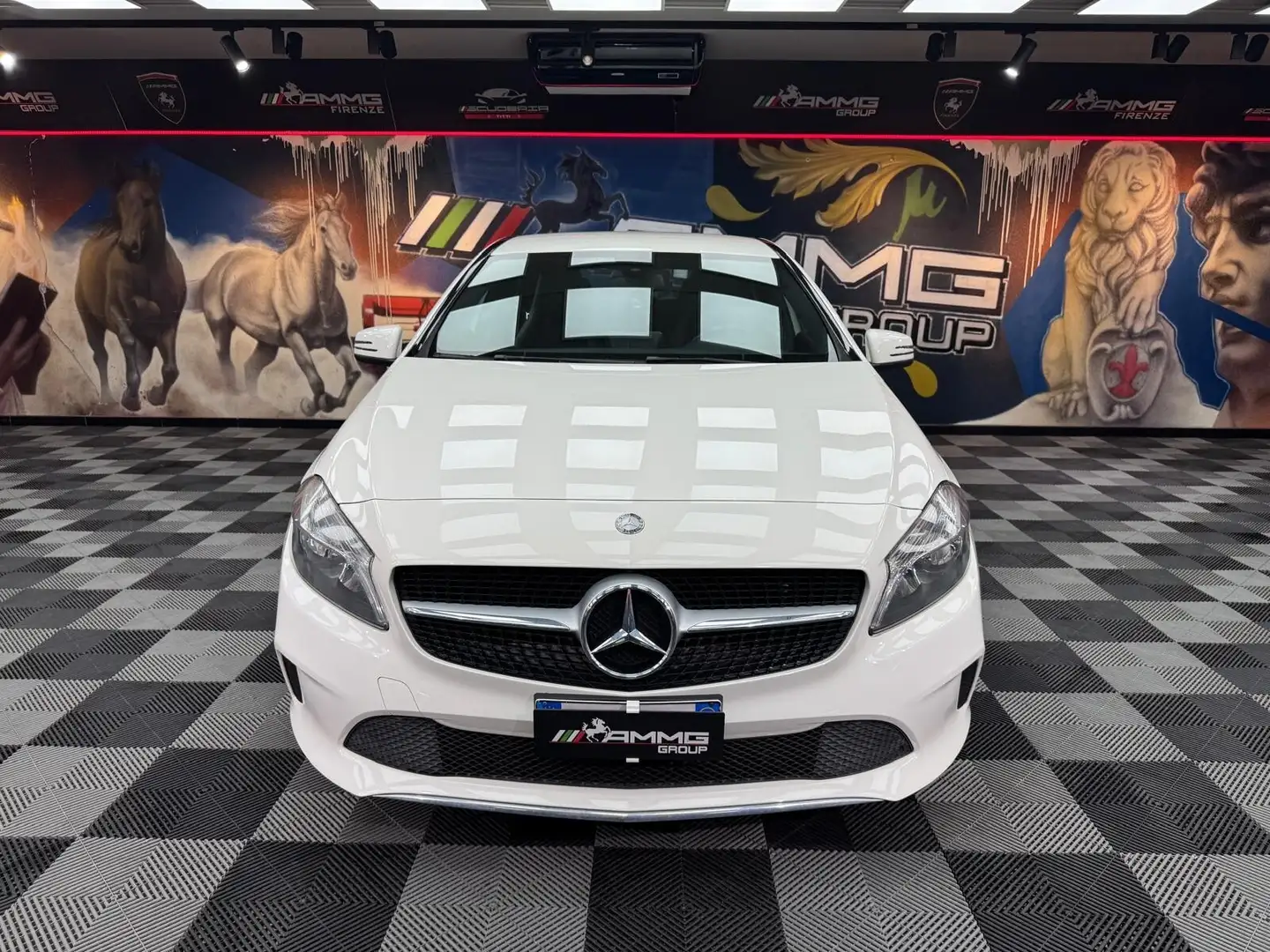 Mercedes-Benz A 180 A 180 d Automatic Business Blanc - 2