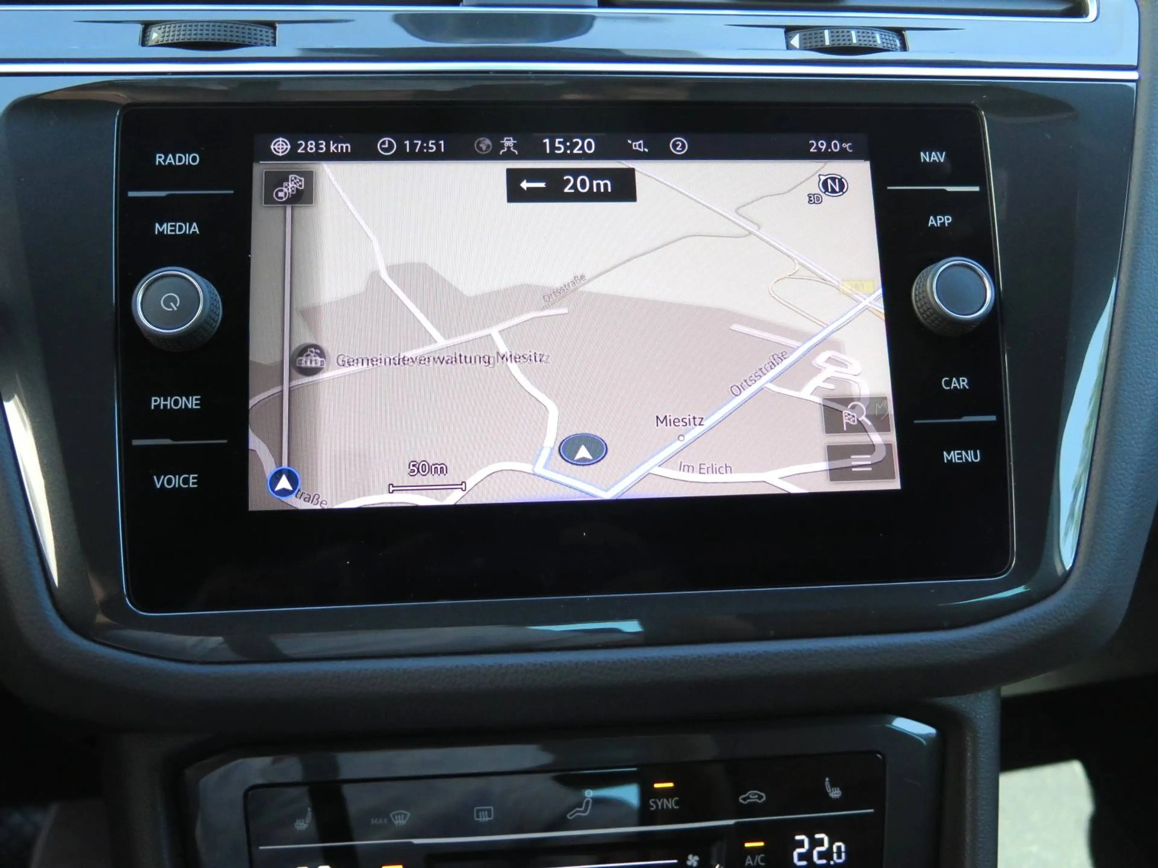 Volkswagen Tiguan Elegance 4Motion, Standh,AHK,Leder,Matrix,ACC — photo 14