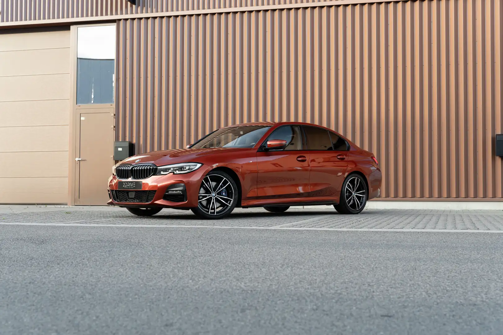 BMW 330 330i berline | M-Pack | Harman Kardon | HUD | ACC Oranje - 2