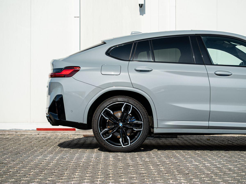 BMW X4 M i PANO AHK ACC Laser HuD H&K Sitzlüf 360° — photo 6