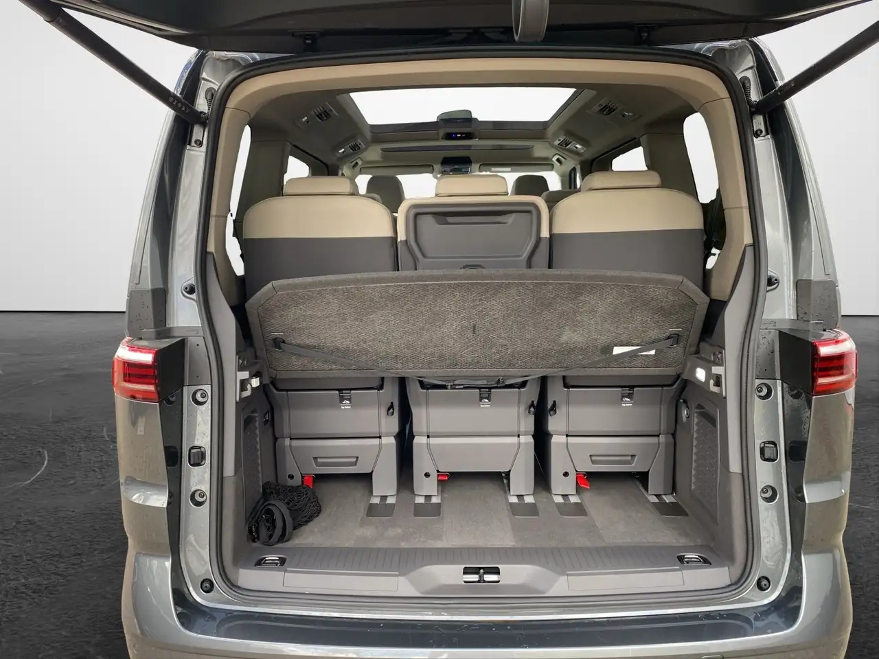 Volkswagen T7 Multivan 2.0 TDI DSG Edition Pano 12