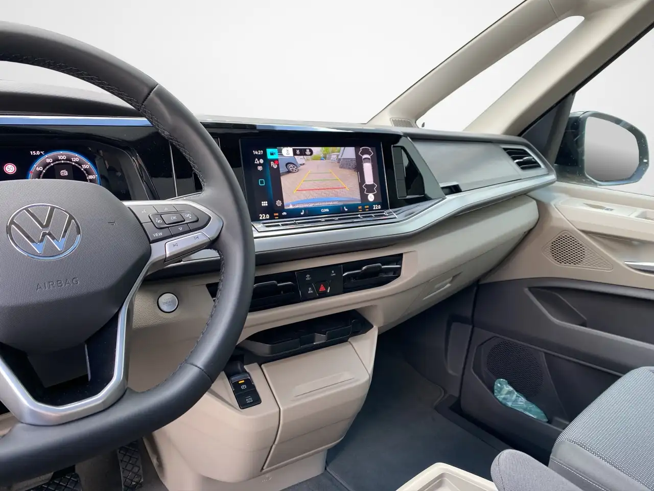 Volkswagen T7 Multivan 2.0 TDI DSG Edition Pano 10
