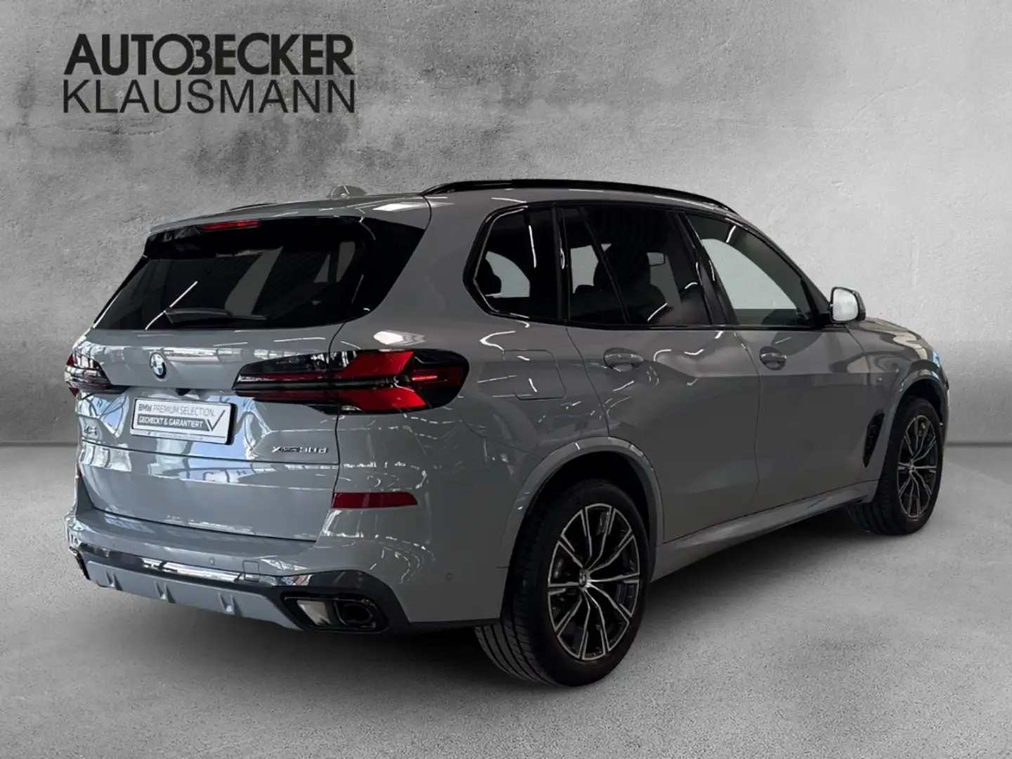 BMW X5 xDRIVE 30d *M SPORT PRO* 20''ICONIC LC PROF HuD AH Šedá - 2